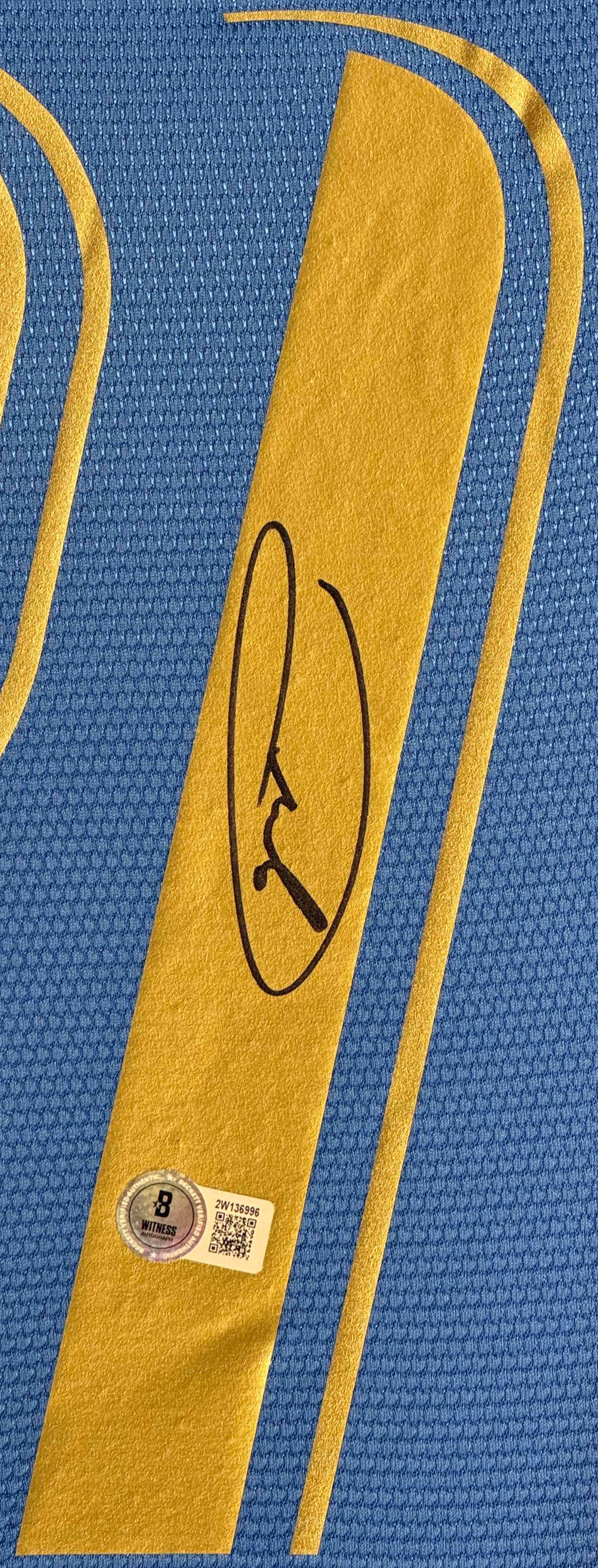 Andrea Pirlo Signed Italy Italy Jersey Framed Beckett COA - Close up of Number