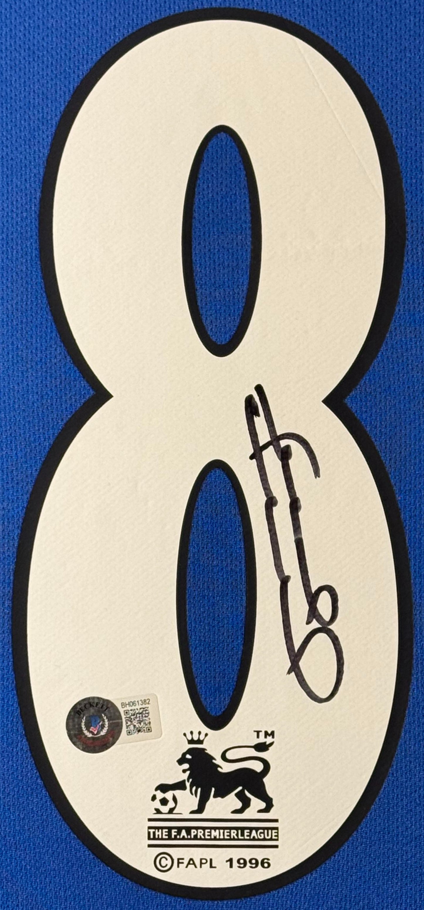 Frank Lampard Signed Chelsea Jersey Framed Beckett COA - Close up of Number