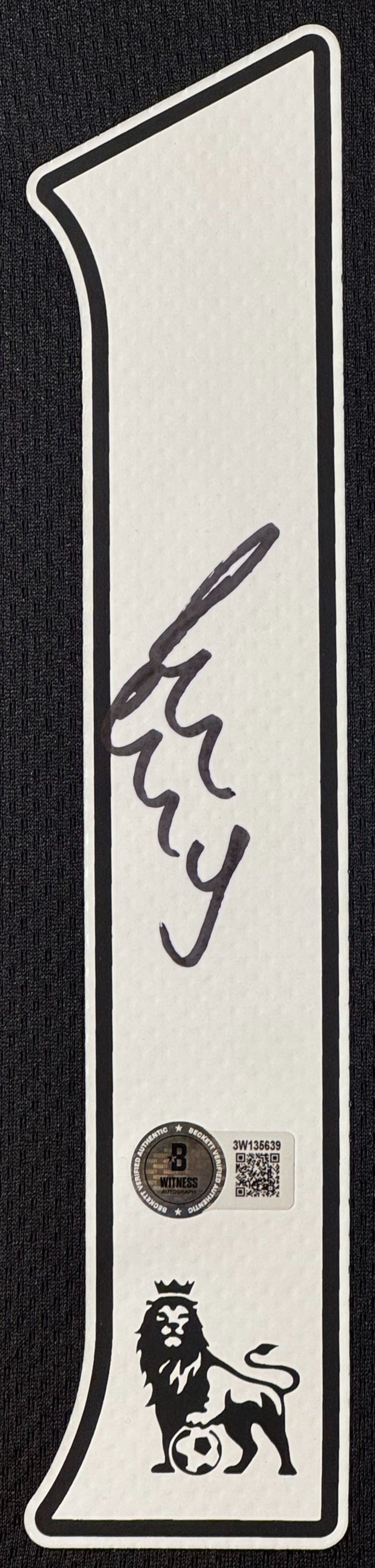 Paul Scholes Signed Manchester United Nike Jersey Framed Beckett COA - Close up of Number