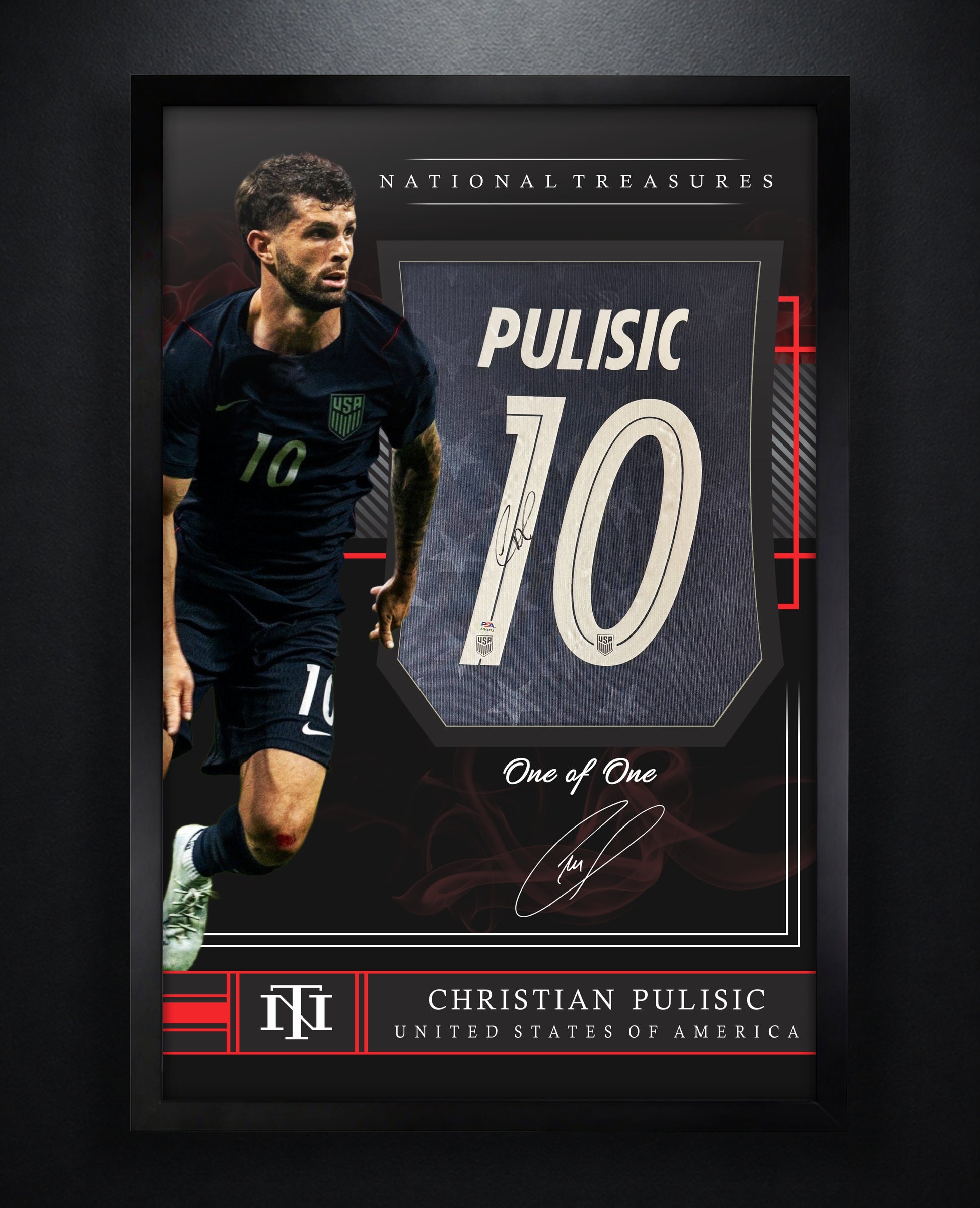 Christian Pulisic Signed United States of America Nike Jersey Framed PSA COA - Photo of frame