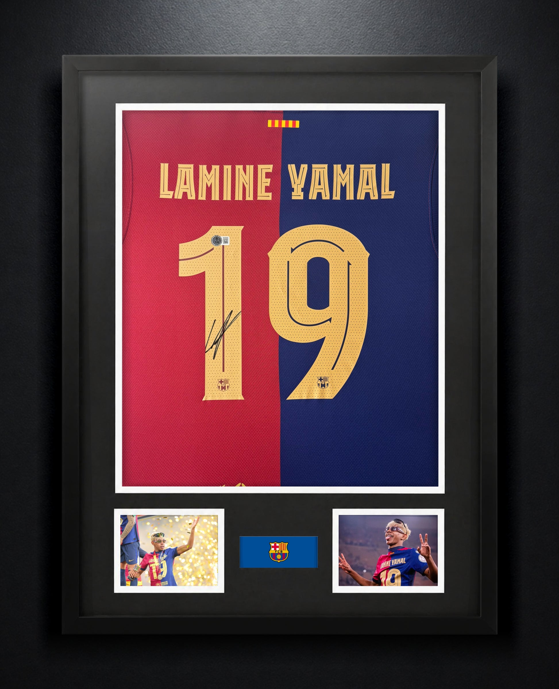 Lamine Yamal Signed FC Barcelona Nike Jersey Framed Beckett COA - Close up of Number