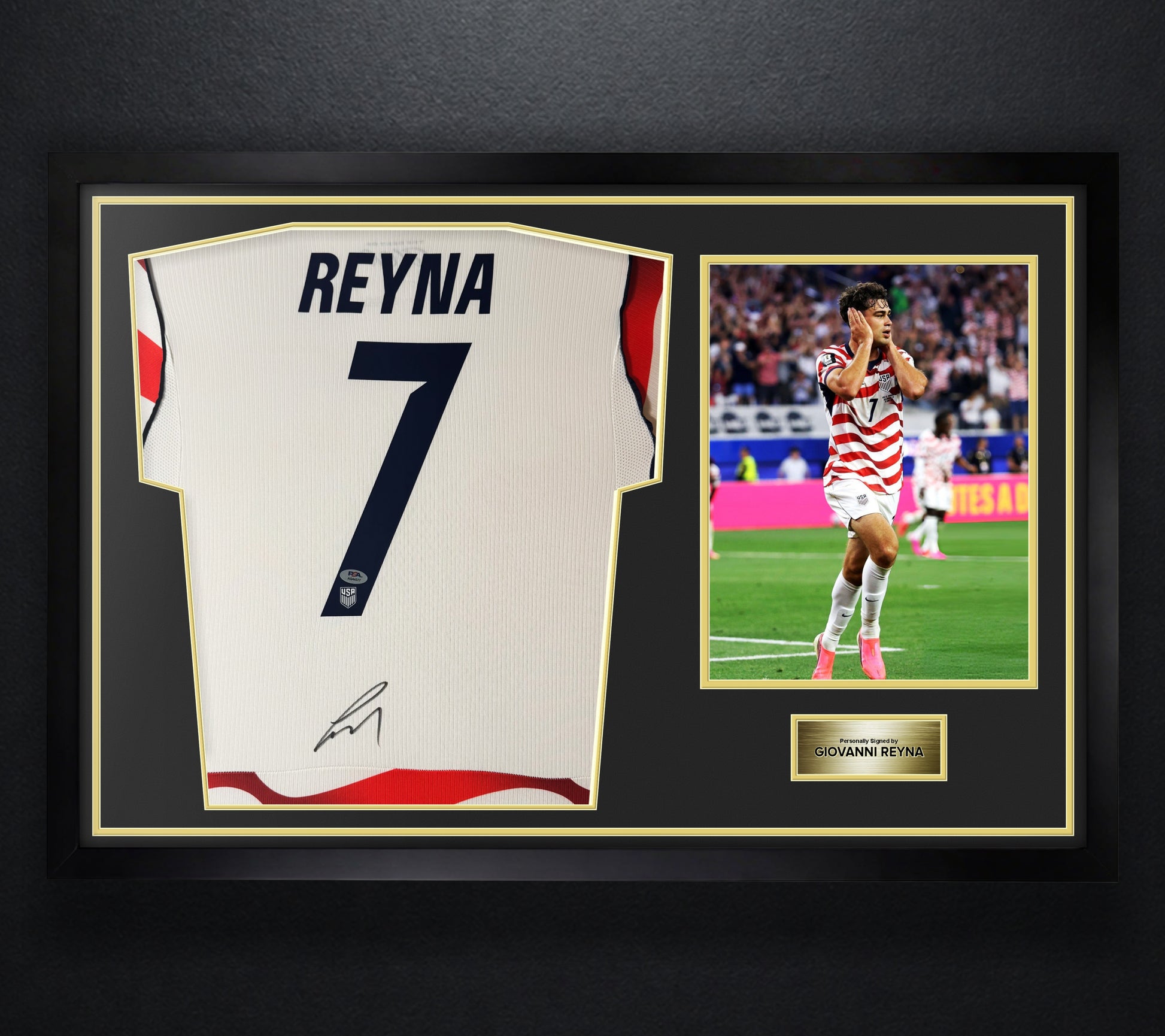 Giovanni Reyna Signed United States of America Nike Jersey Framed PSA COA - Photo of frame