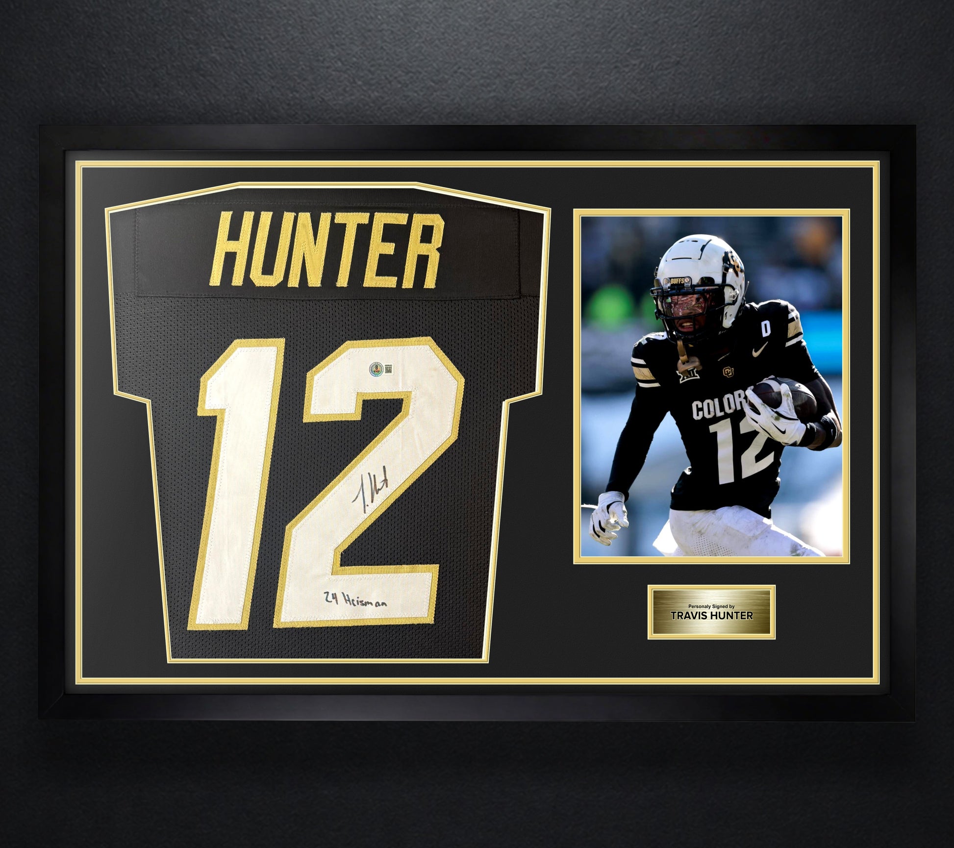 Travis Hunter Signed Colorado Buffaloes Jersey Framed Beckett COA INSCRIBED - Photo of frame