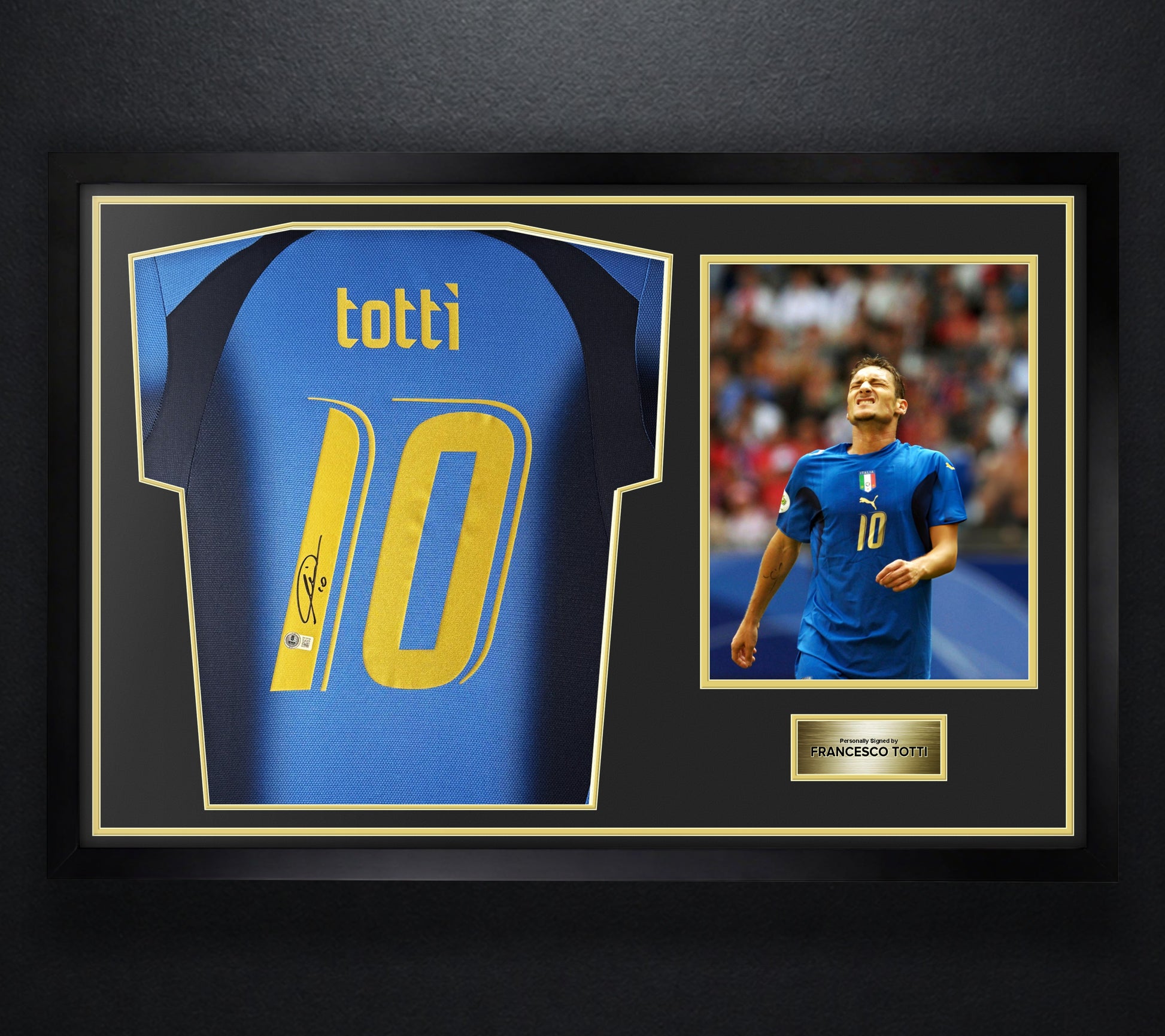 Francesco Totti Signed Italy Puma Jersey Framed Beckett COA - Photo of frame