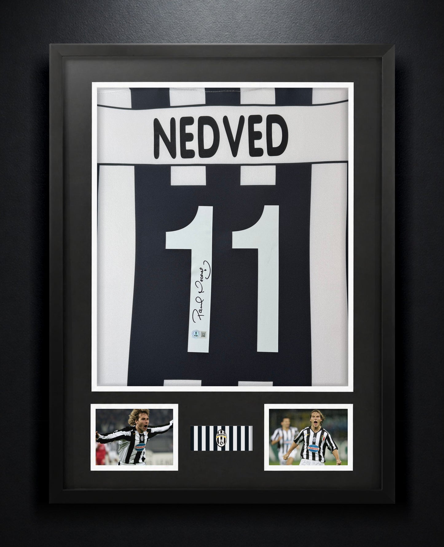 Pavel Nedved Signed Juventus Lotto Jersey Framed Beckett COA - Photo of frame