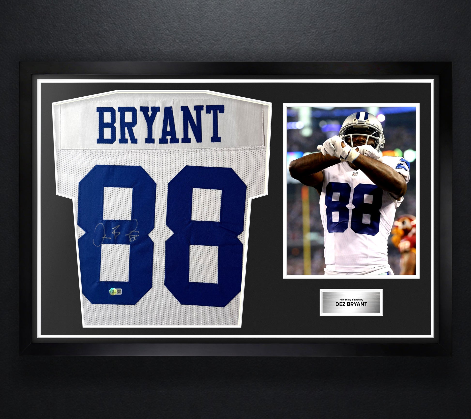 Dez Bryant Signed Dallas Cowboys Jersey Framed Beckett COA - Photo of frame