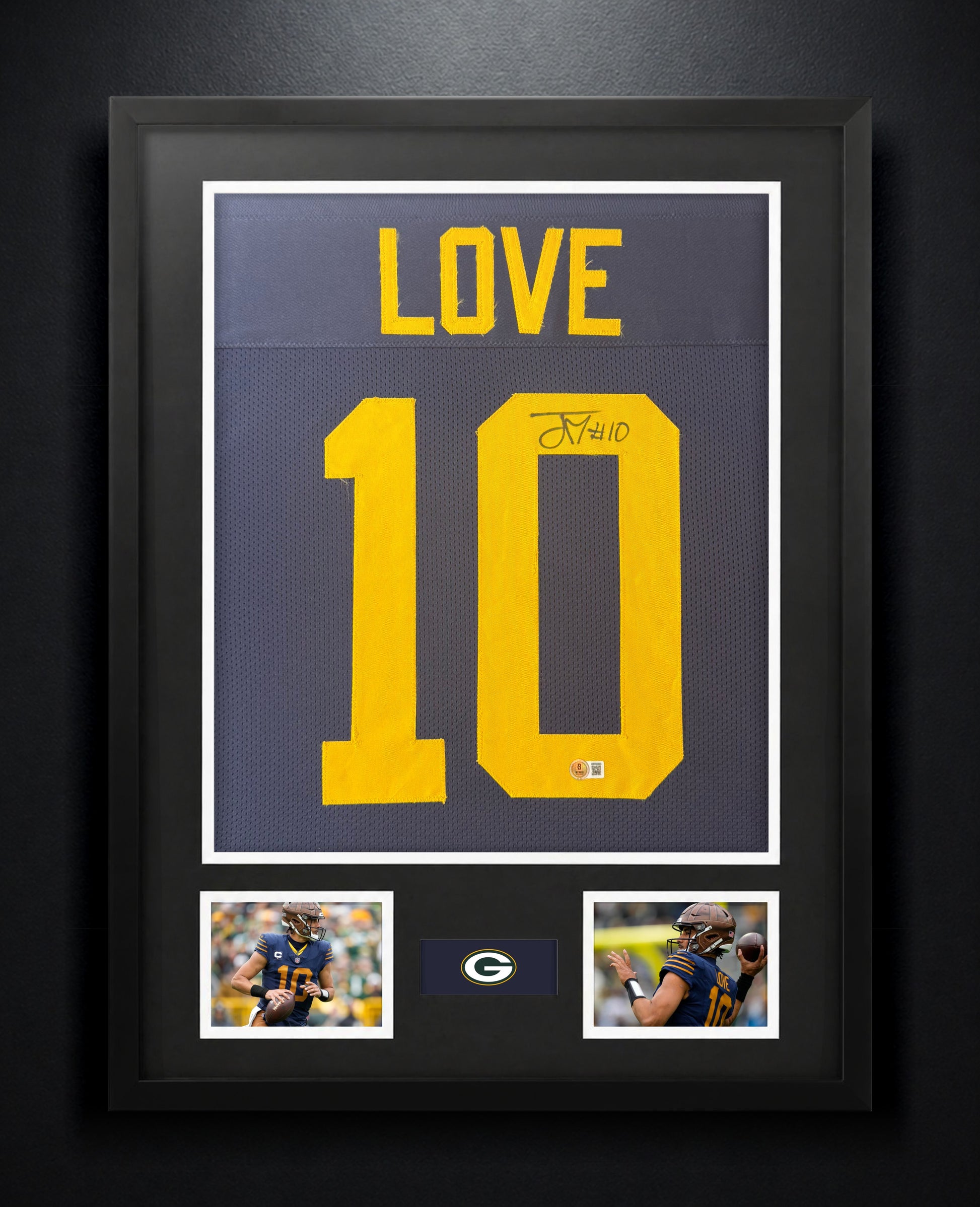 Jordan Love Signed Green Bay Packers Jersey Framed Beckett COA - Photo of frame