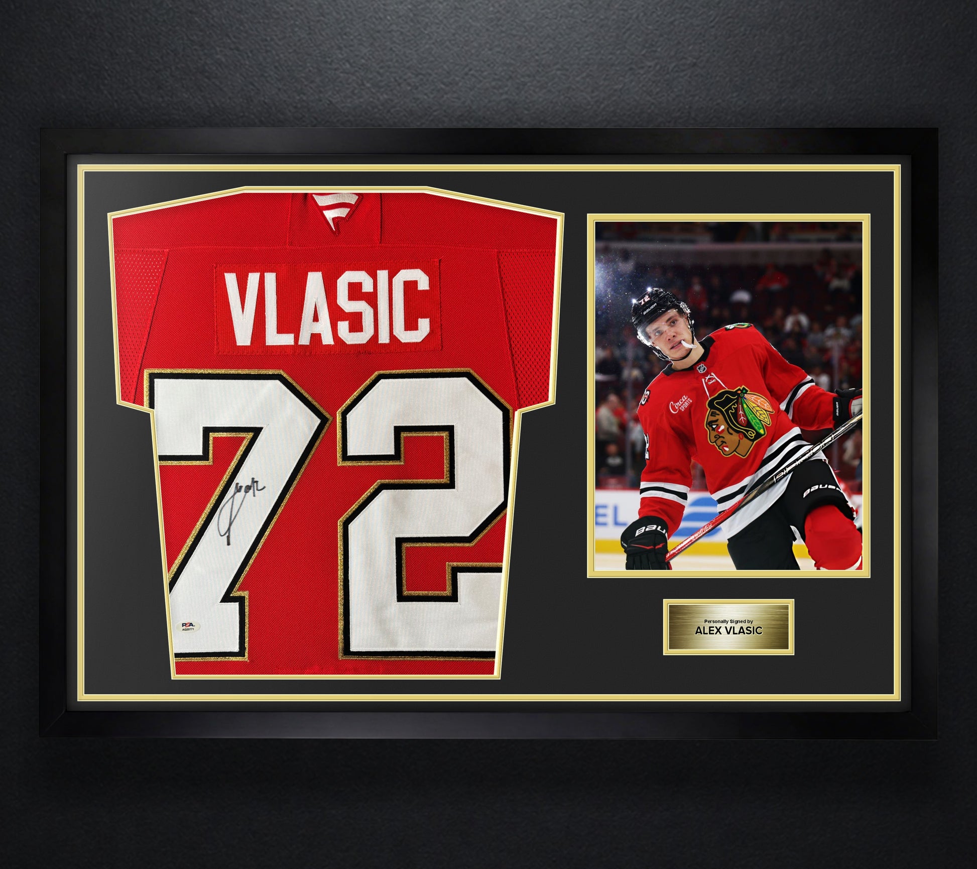 Alex Vlasic Signed Chicago Blackhawks Fanatics Jersey Framed PSA COA - Photo of frame