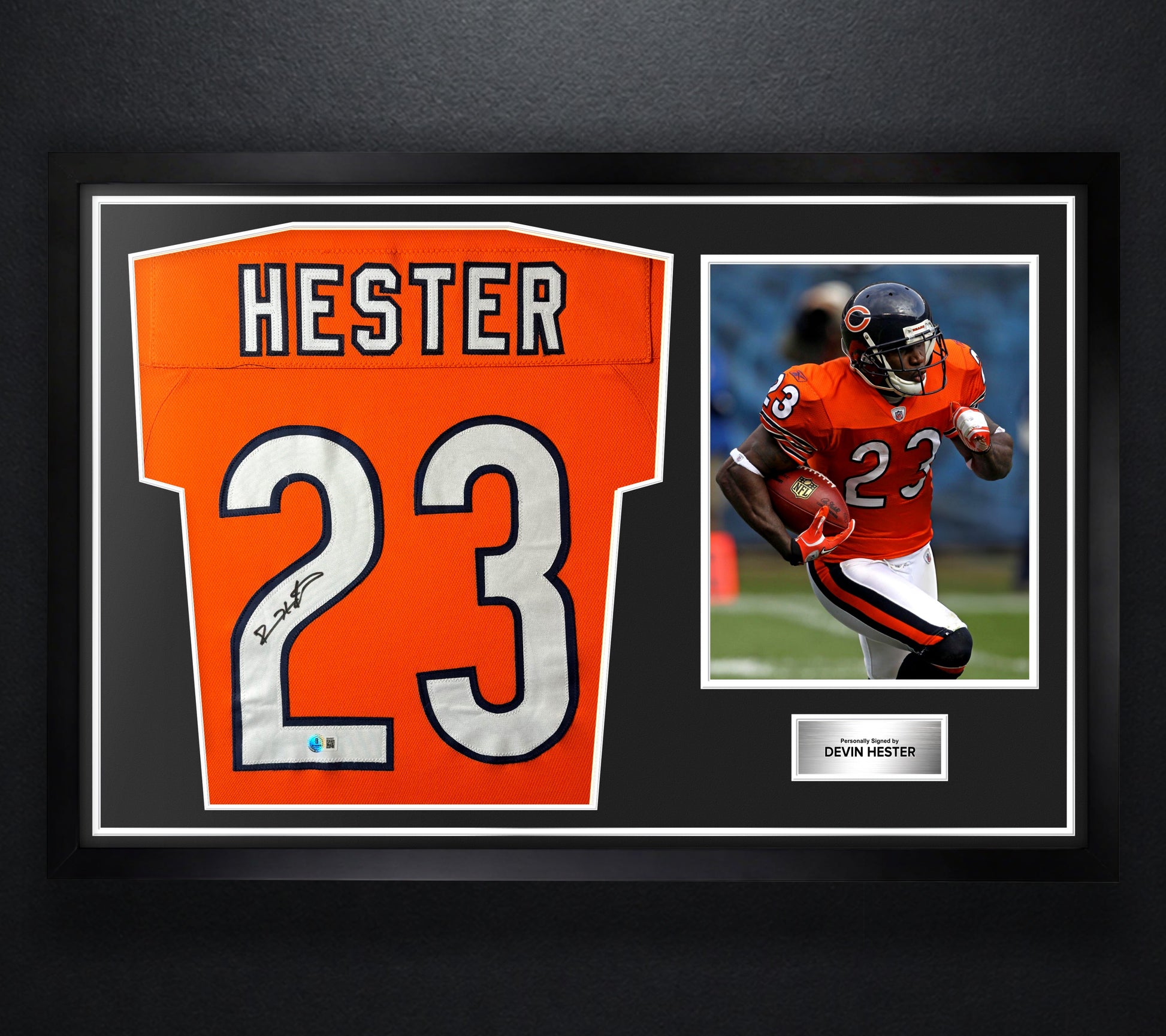Devin Hester Signed Chicago Bears Jersey Framed Beckett COA - Photo of frame