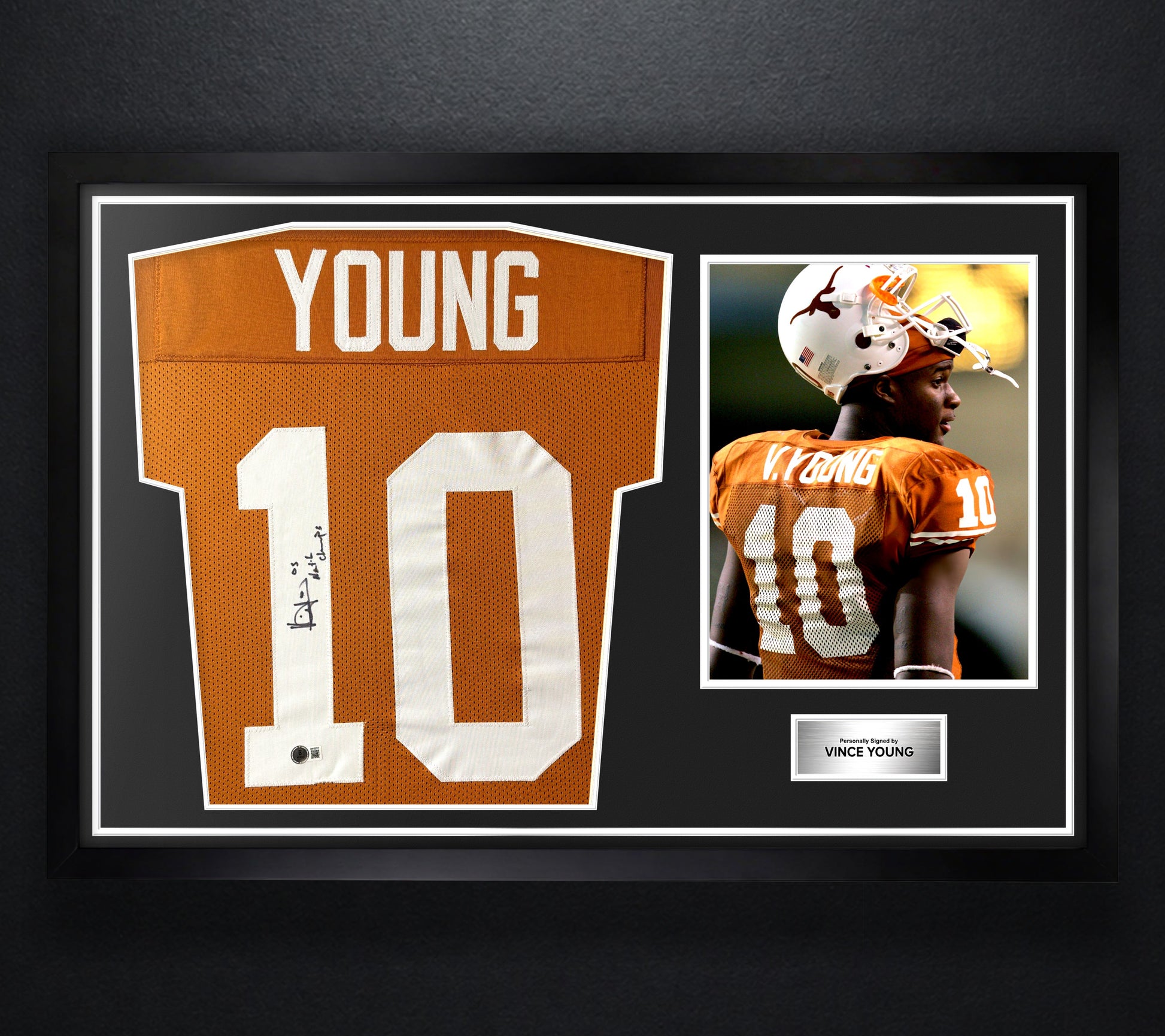 Vince Young Signed Texas Longhorns Jersey Framed Beckett COA INSCRIBED - Photo of frame