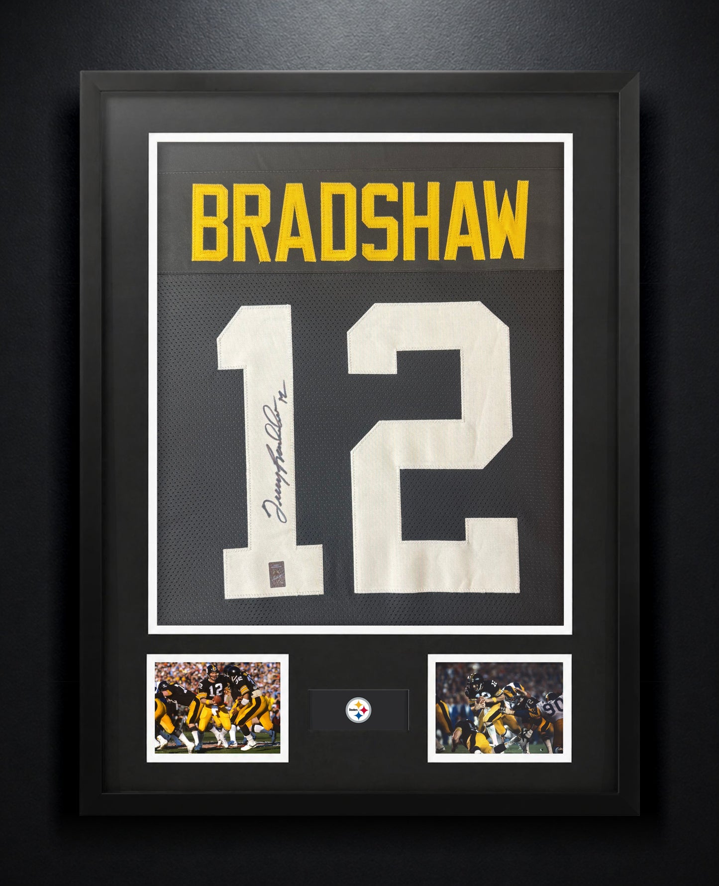 Terry Bradshaw Signed Pittsburgh Steelers Jersey Framed Bradshaw Holograms COA - Photo of frame