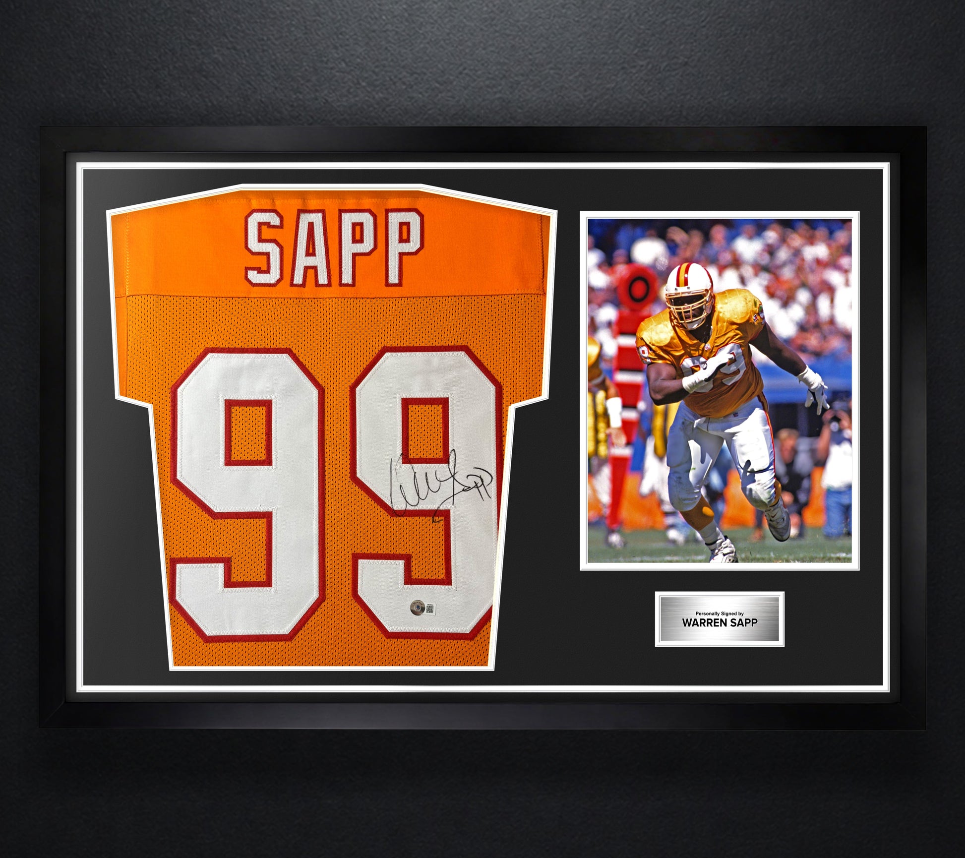 Warren Sapp Signed Tampa Bay Buccaneers Jersey Framed Beckett COA - Photo of frame
