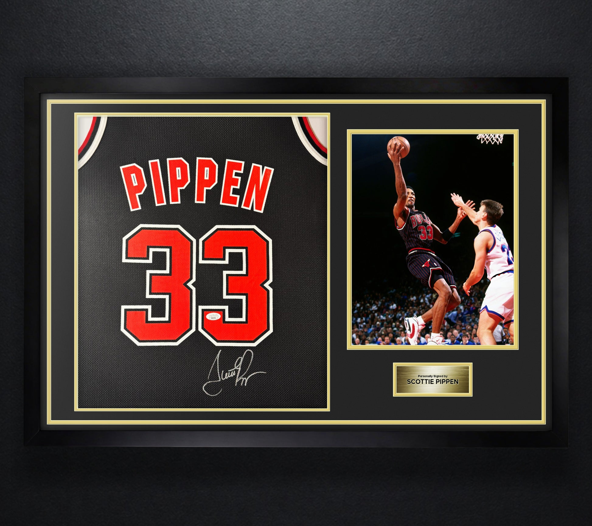 Scottie Pippen Signed Chicago Bulls Champion Jersey Framed JSA LOA & COA - Photo of frame