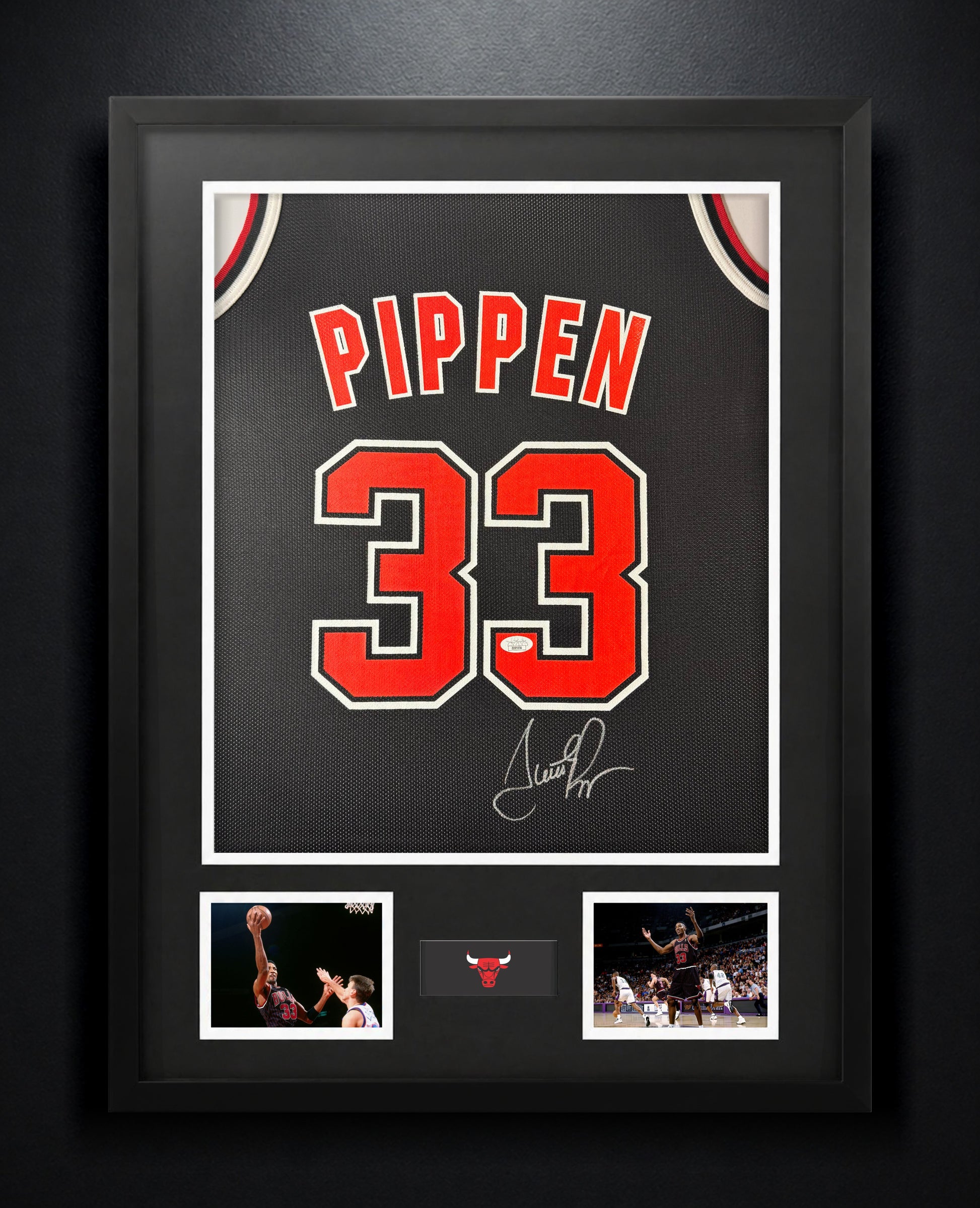 Scottie Pippen Signed Chicago Bulls Champion Jersey Framed JSA LOA & COA - Photo of frame