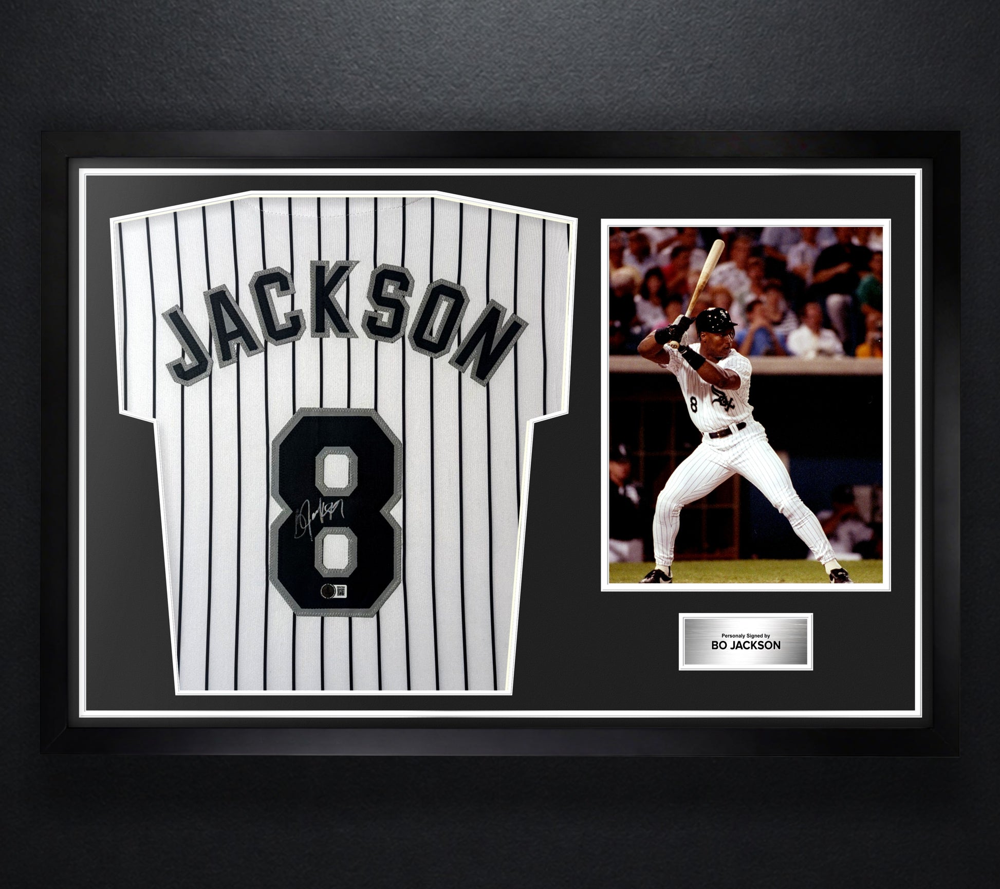 Bo Jackson Signed Chicago White Sox Jersey Framed Beckett COA - Photo of frame