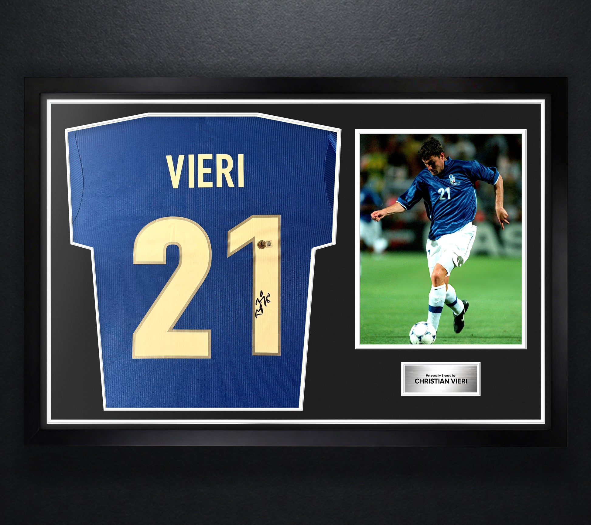 Christian Vieri Signed Italy Nike Jersey Framed Beckett COA - Photo of frame