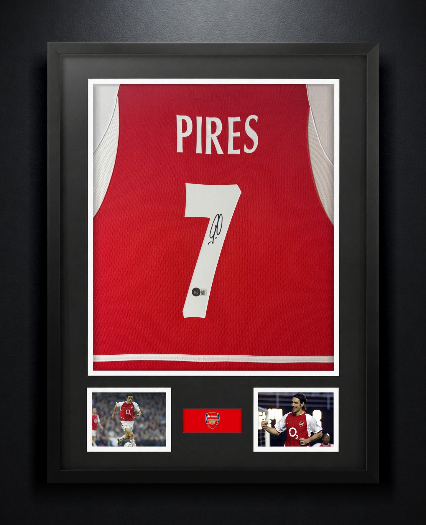 Robert Pires Signed Arsenal Nike Jersey Framed Beckett COA - Photo of frame