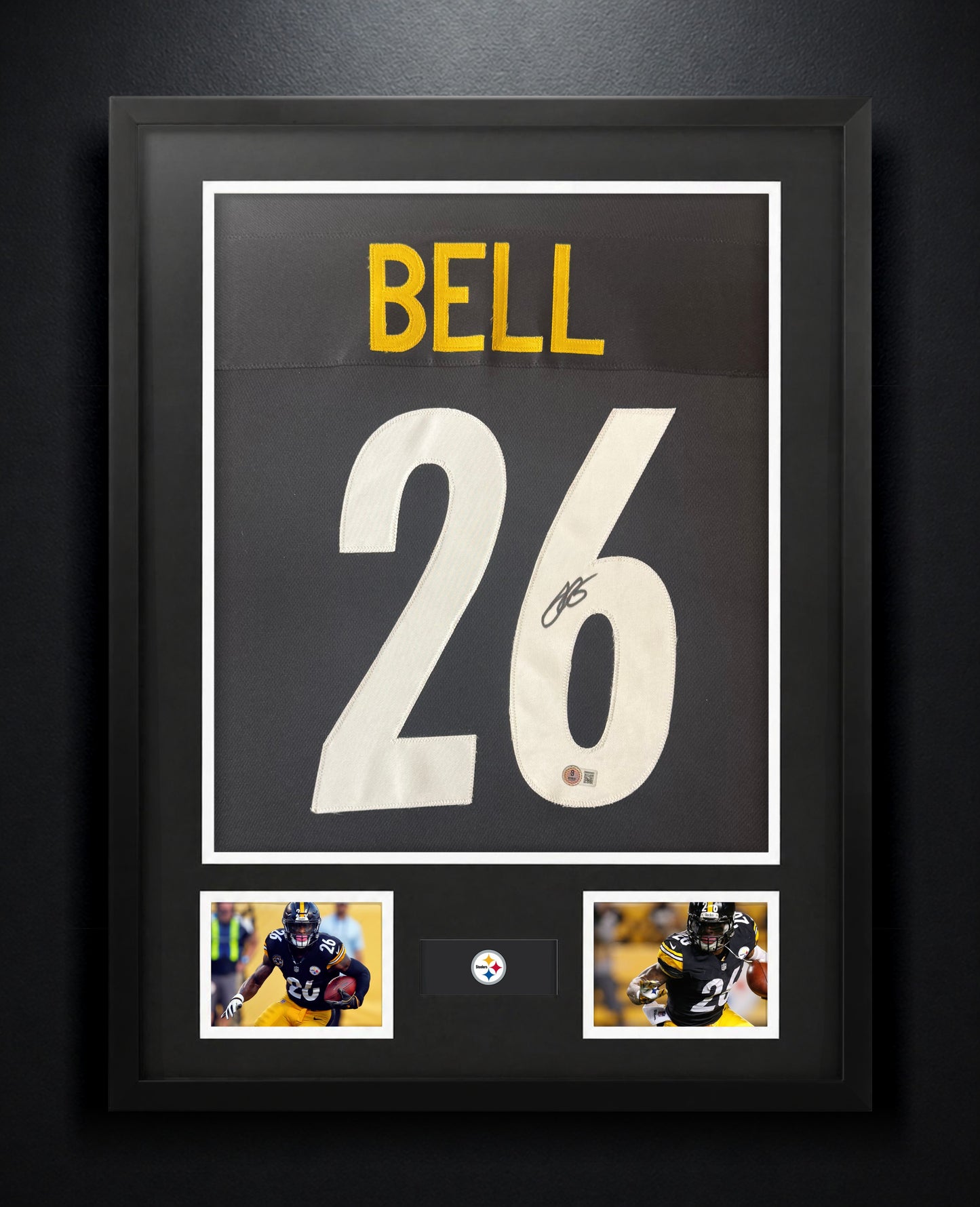 LeVeon Bell Signed Pittsburgh Steelers Jersey Framed Beckett COA - Photo of frame