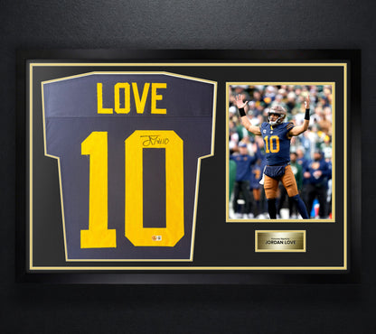 Jordan Love Signed Green Bay Packers Jersey Framed Beckett COA - Photo of frame