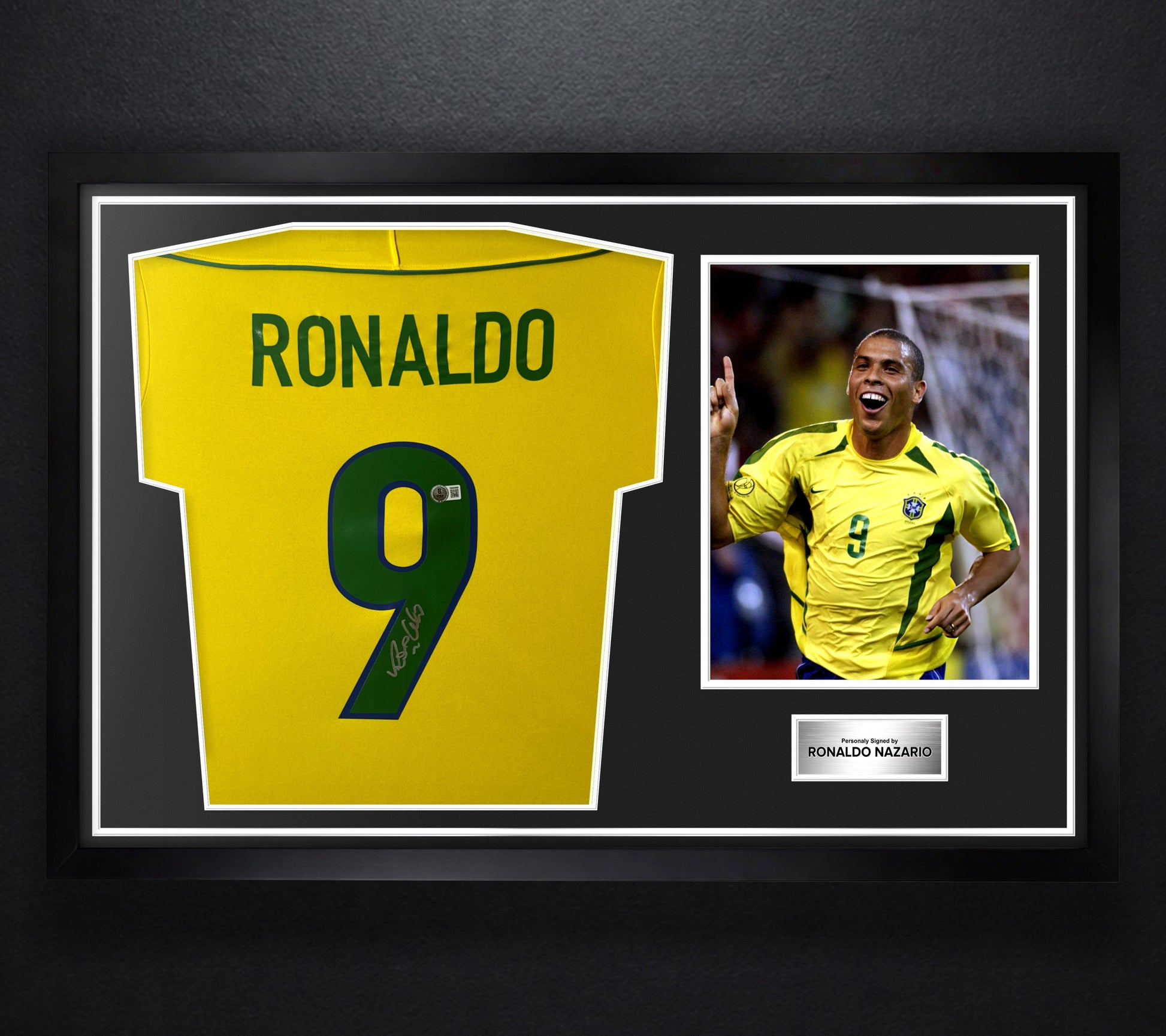 Ronaldo Nazario Signed Brazil Nike Jersey Framed Beckett COA - Photo of frame