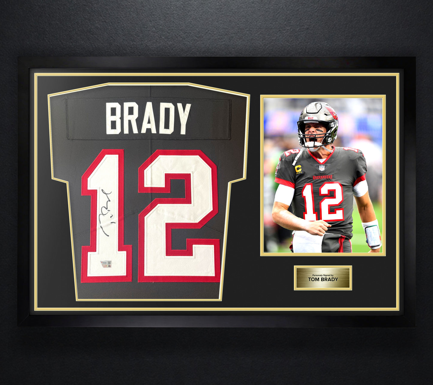 Tom Brady Signed Tampa Bay Buccaneers Nike Jersey Framed Fanatics COA - Photo of frame