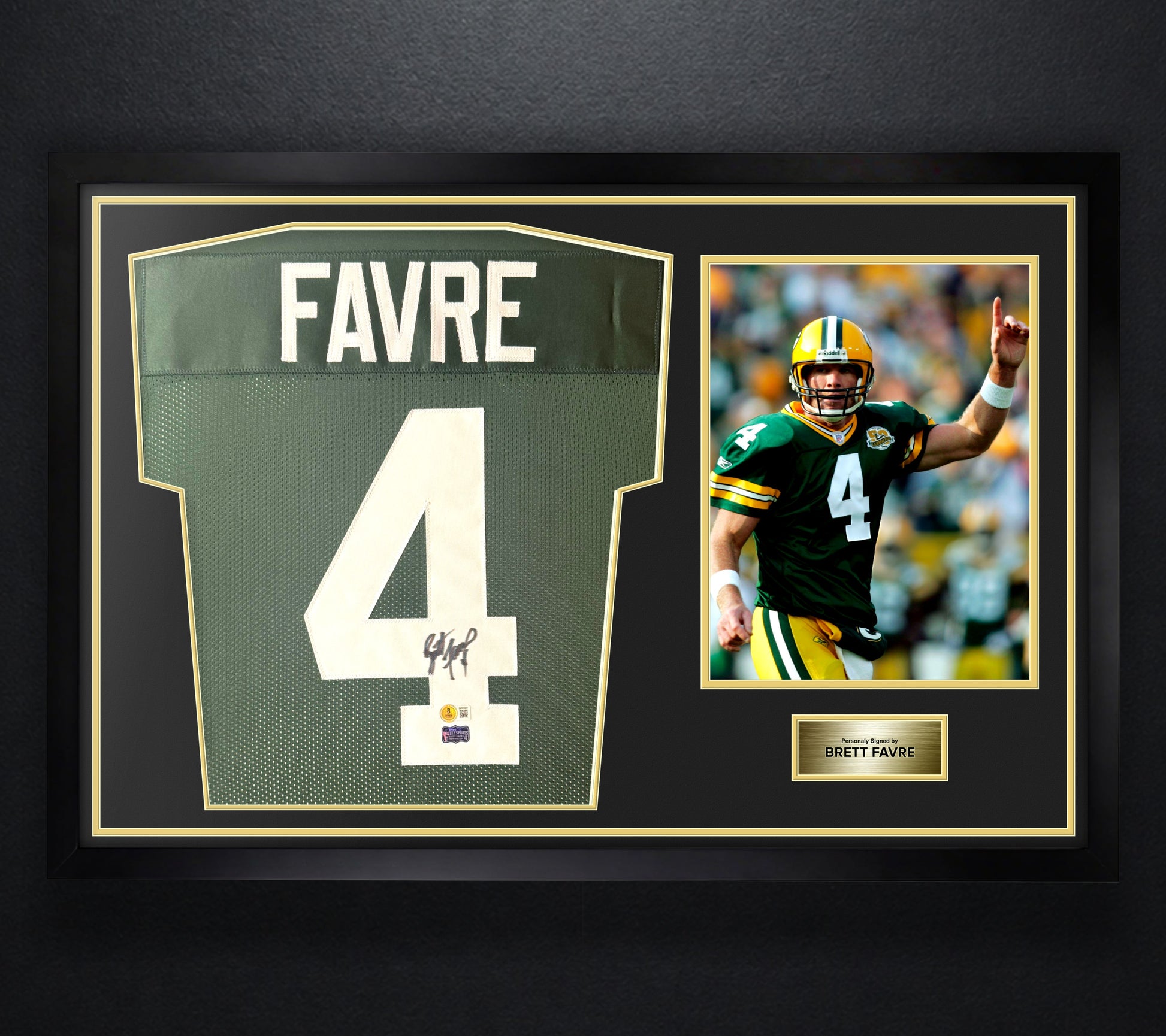 Brett Favre Signed Green Bay Packers Jersey Framed Beckett & Favre Holograms COA - Photo of frame
