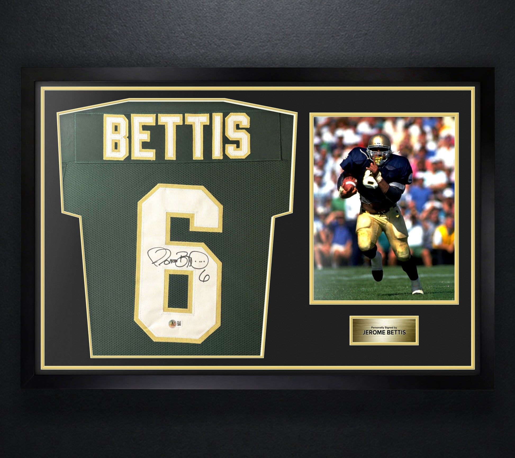Jerome Bettis Signed Notre Dame Fighting Irish Jersey Framed Beckett COA - Photo of frame
