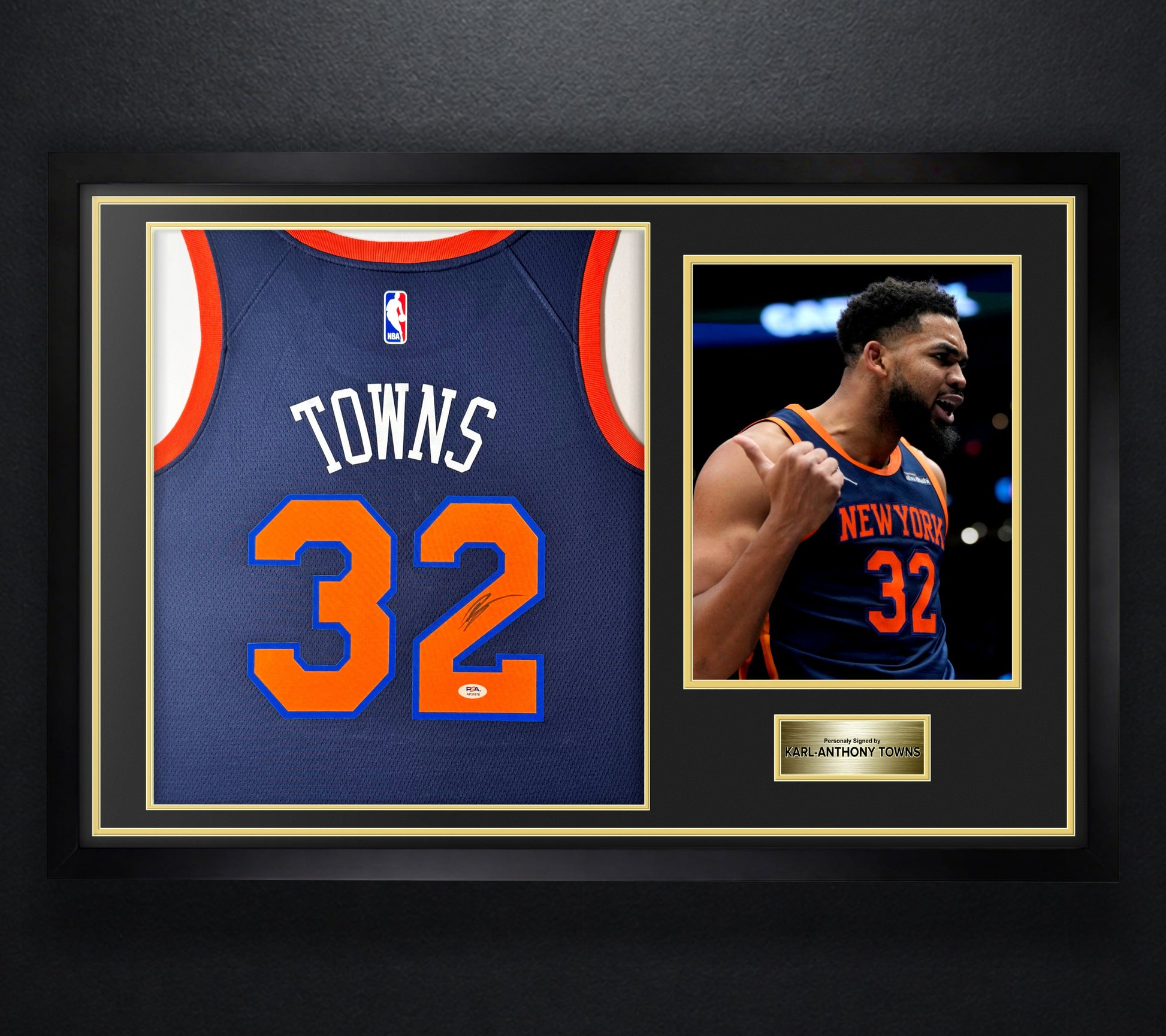 Karl-Anthony Towns Signed New York Knicks Nike Jersey Framed PSA COA - Photo of frame