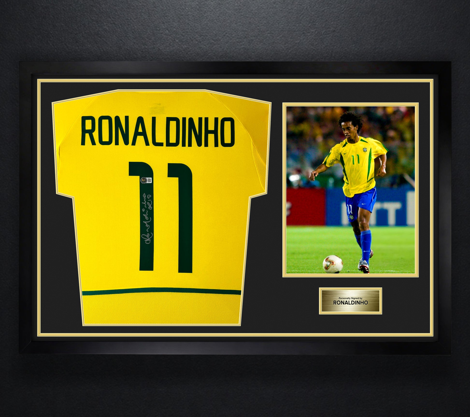 Ronaldinho Signed Brazil Jersey Framed Beckett COA - Photo of frame