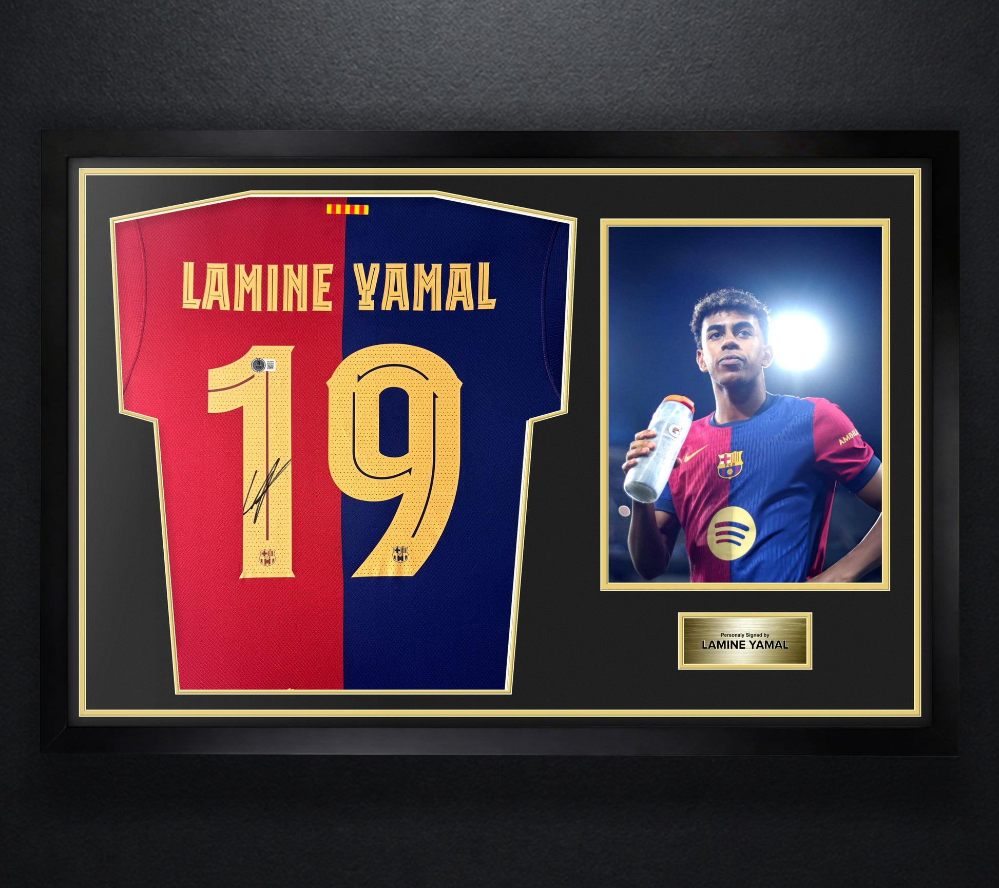 Lamine Yamal Signed FC Barcelona Nike Jersey Framed Beckett COA - Photo of frame