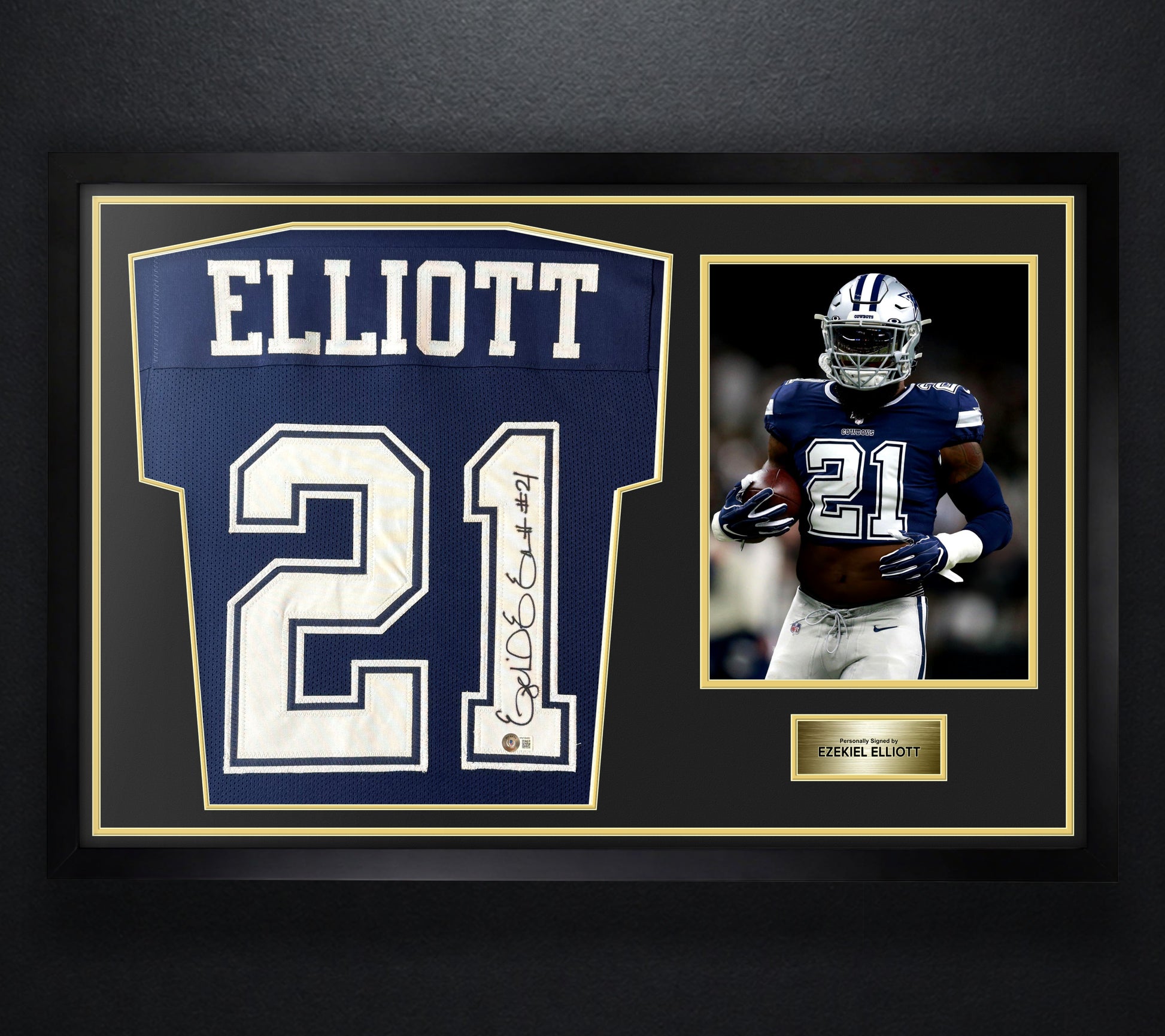 Ezekiel Elliott Signed Dallas Cowboys Jersey Framed Beckett COA - Photo of frame