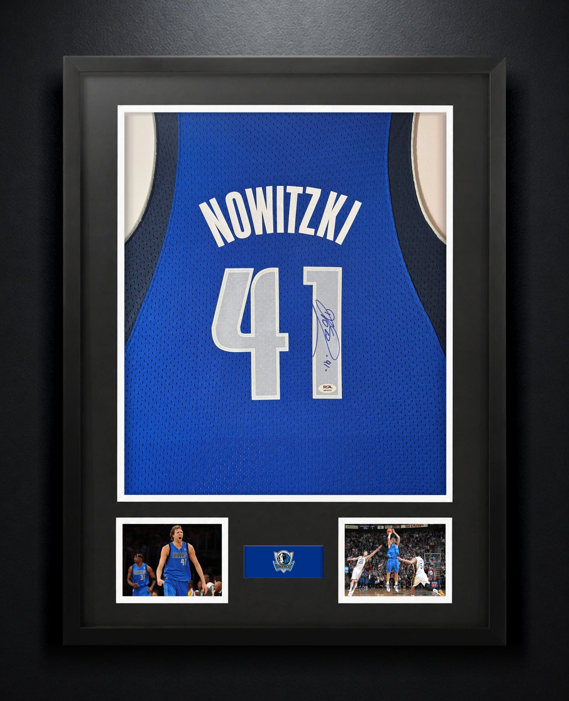Dirk Nowitzki Signed Dallas Mavericks Mitchell & Ness Jersey Framed PSA COA - Photo of frame