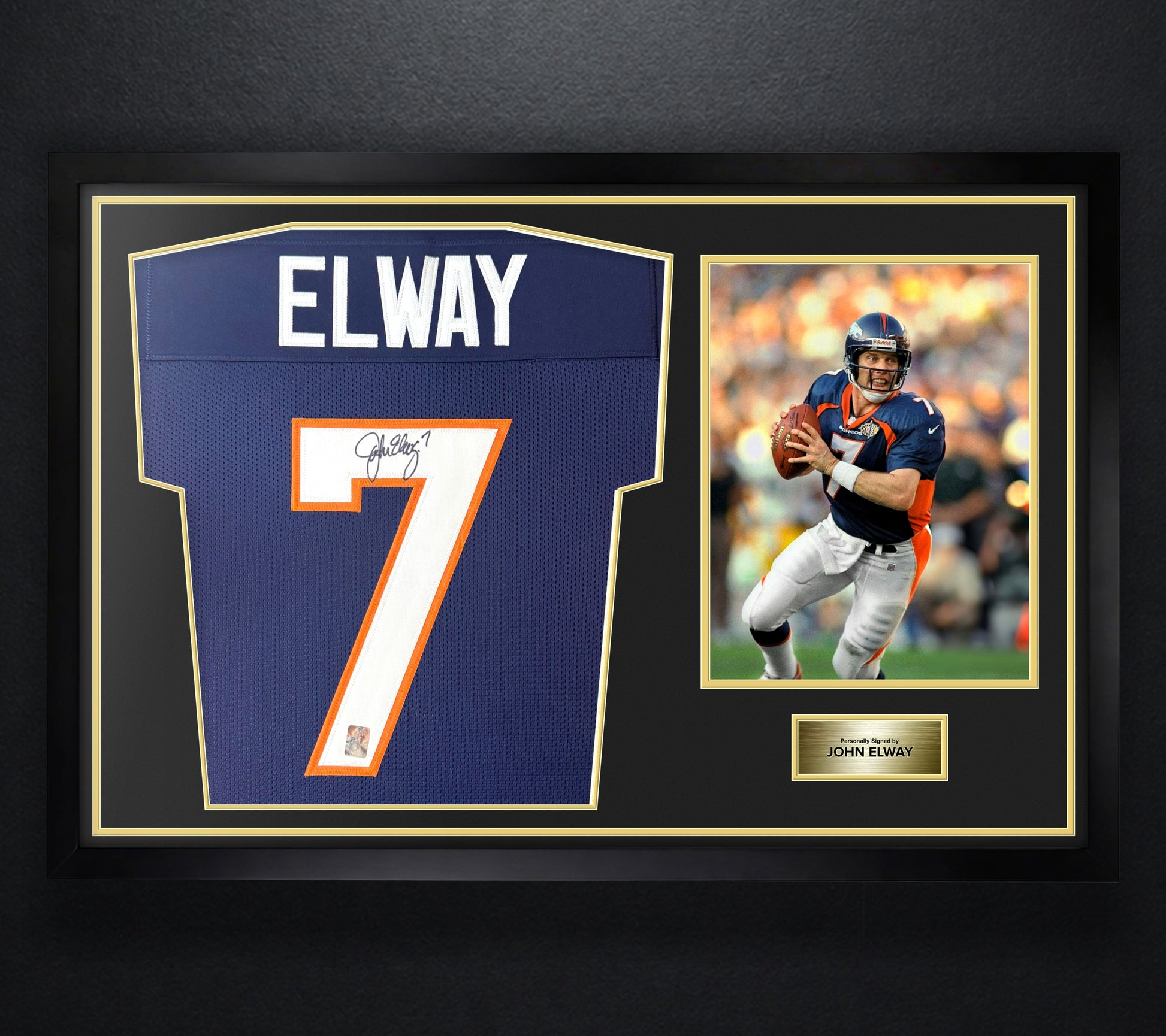 John Elway Signed Denver Broncos Jersey Framed Elway Holograms COA - Photo of frame