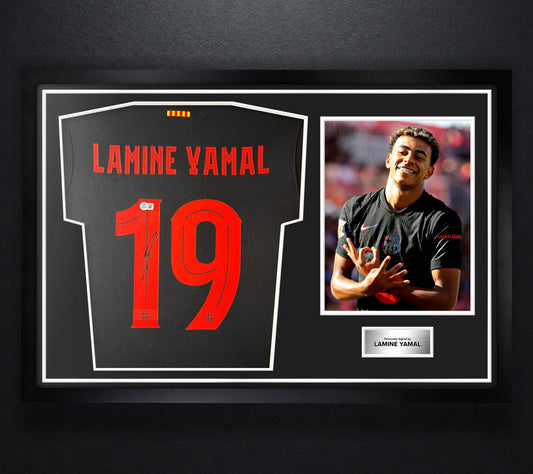 Lamine Yamal Signed FC Barcelona Nike Jersey Framed Beckett COA - Photo of frame