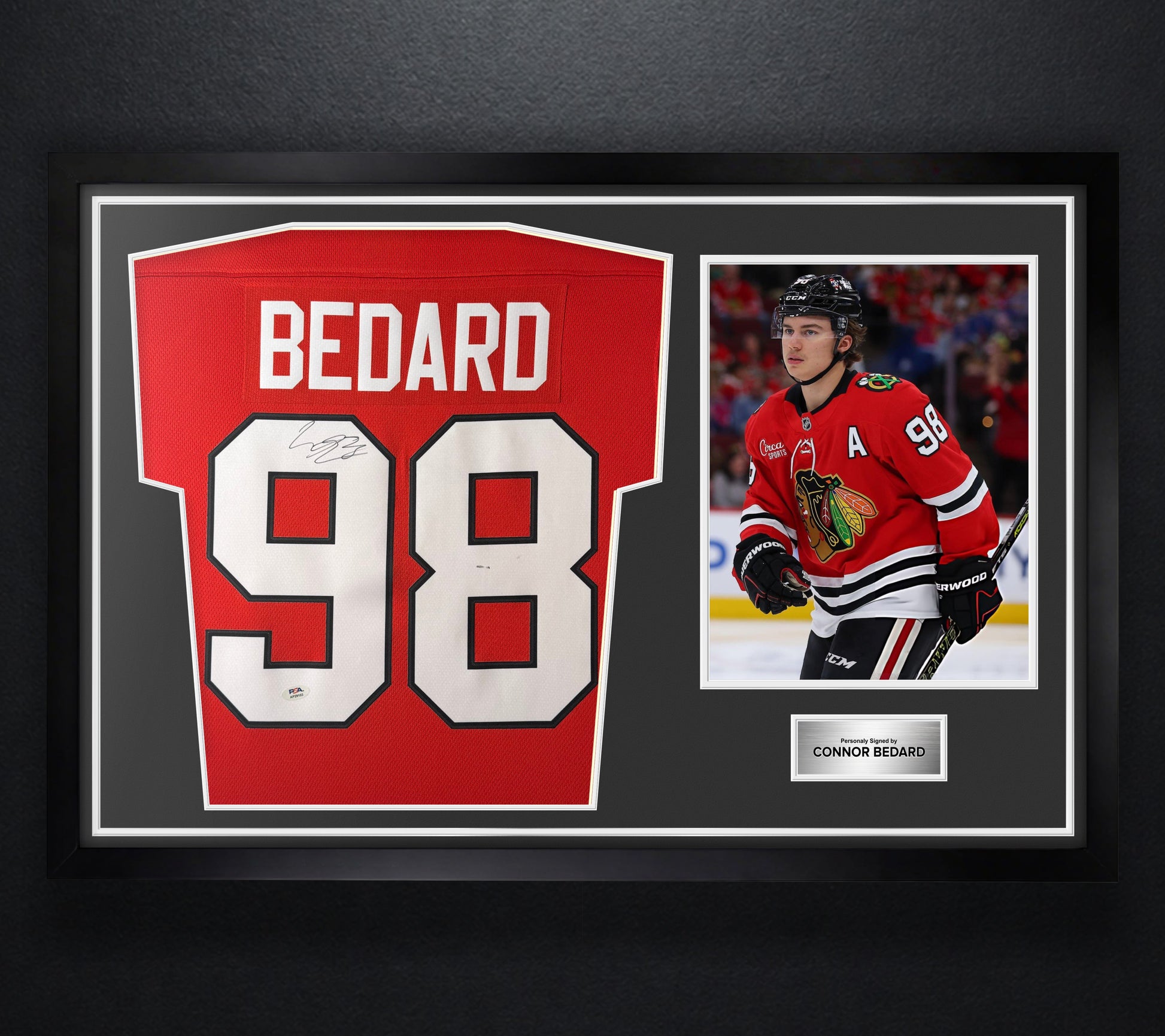 Connor Bedard Signed Chicago Blackhawks Fanatics Jersey Framed PSA COA - Photo of frame