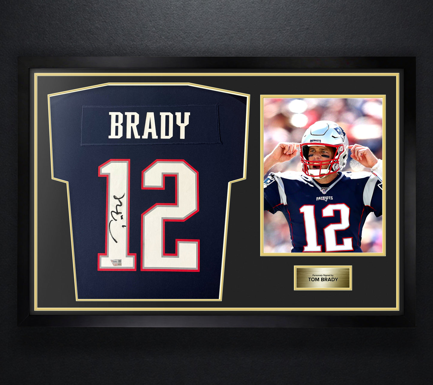 Tom Brady Signed New England Patriots Nike Jersey Framed Fanatics COA - Photo of frame