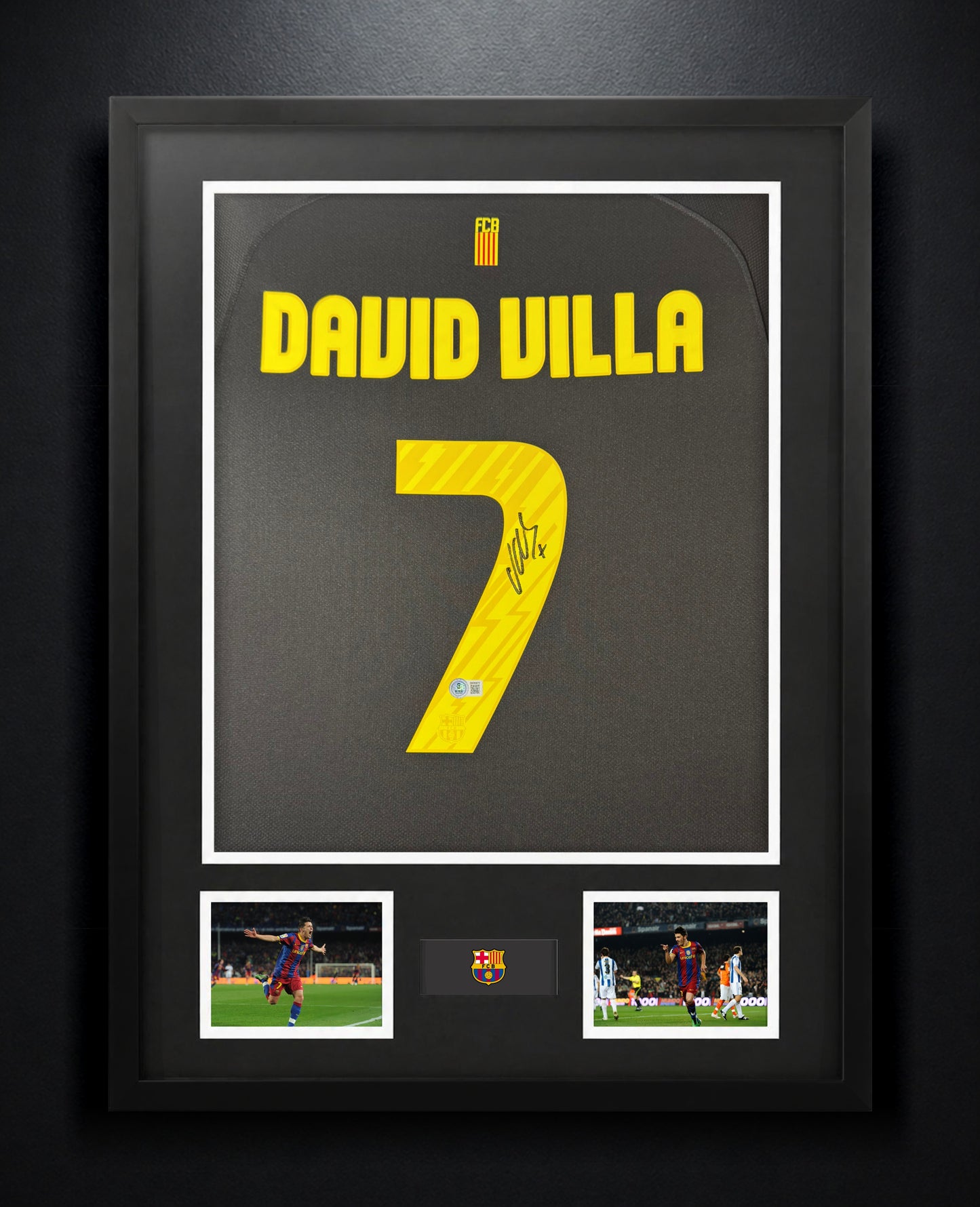 David Villa Signed FC Barcelona Nike Jersey Framed Beckett COA - Photo of frame