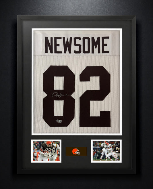 Ozzie Newsome Signed Cleveland Browns Jersey Framed Beckett COA - Photo of frame