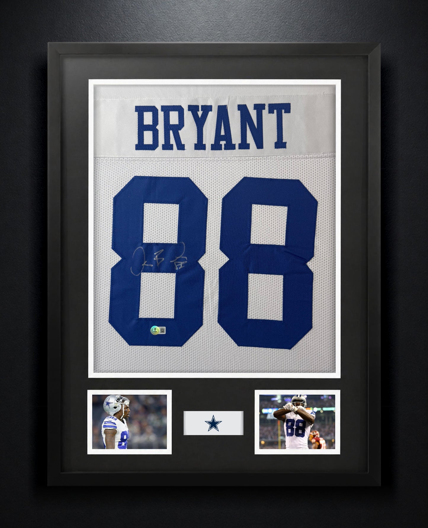Dez Bryant Signed Dallas Cowboys Jersey Framed Beckett COA - Photo of frame