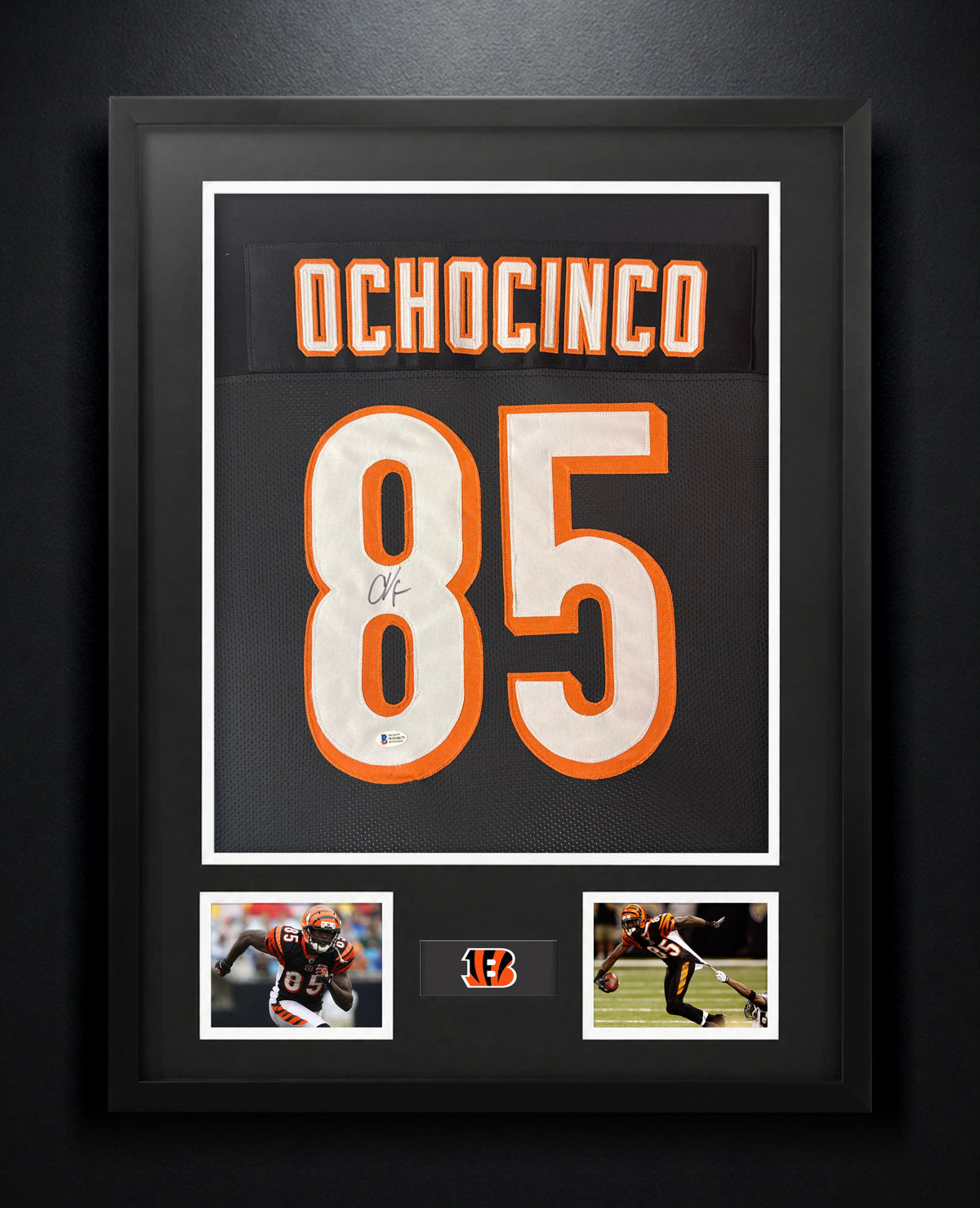 Chad Ochocinco Johnson Signed Cincinnati Bengals Jersey Framed Beckett COA - Photo of frame