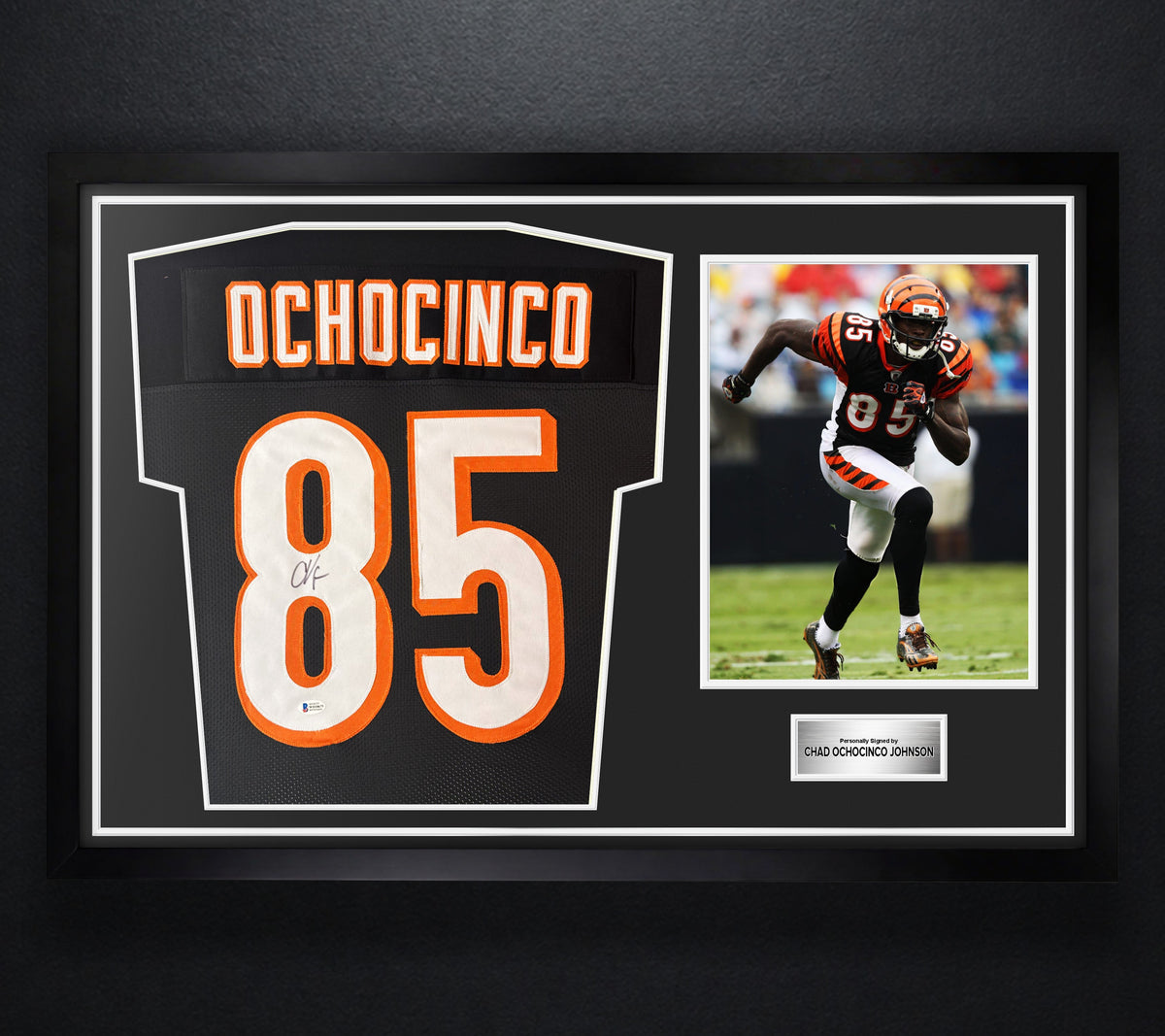 Chad Ochocinco Johnson Signed Cincinnati Bengals Jersey Framed Beckett COA - Photo of frame