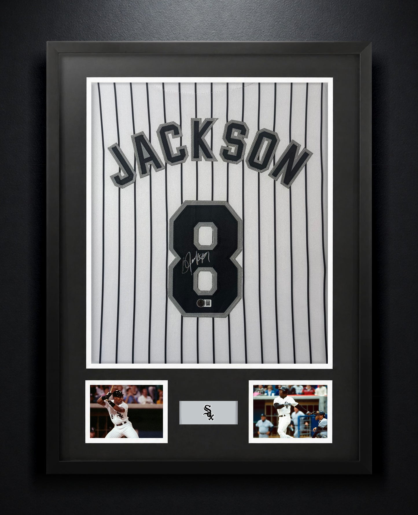 Bo Jackson Signed Chicago White Sox Jersey Framed Beckett COA - Photo of frame
