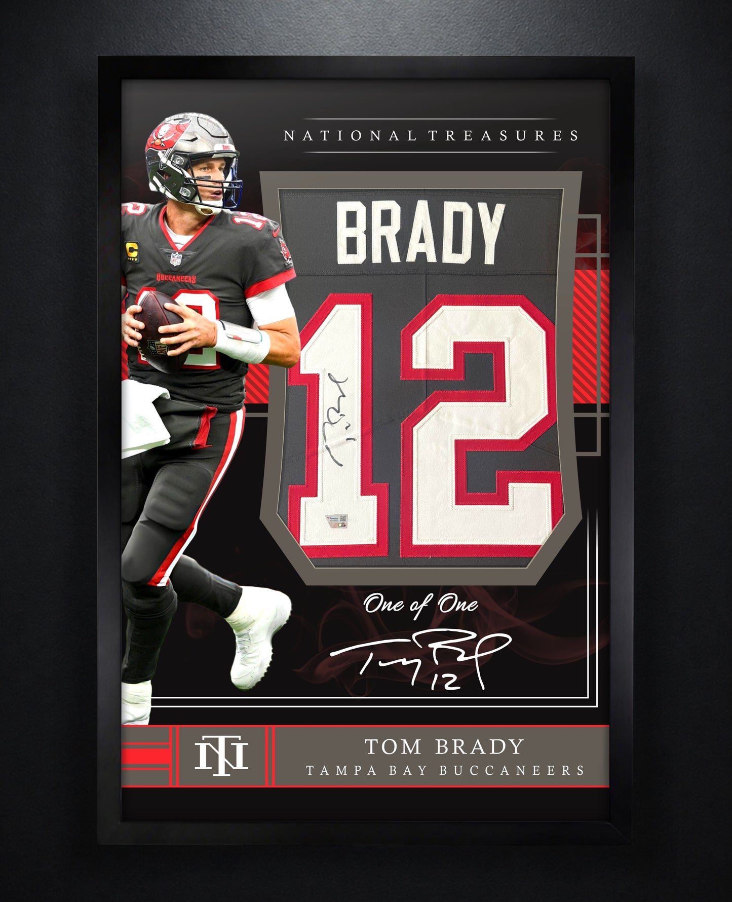 Tom Brady Signed Tampa Bay Buccaneers Nike Jersey Framed Fanatics COA - Photo of frame