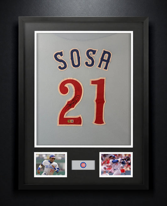 Sammy Sosa Signed Chicago Cubs Jersey Framed Beckett COA - Photo of frame