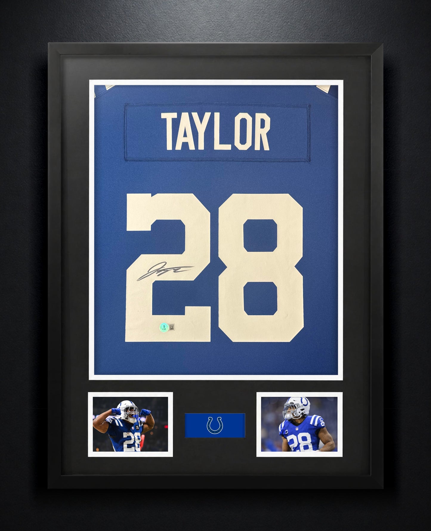 Jonathan Taylor Signed Indianapolis Colts Nike Jersey Framed Beckett COA - Photo of frame