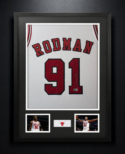 Dennis Rodman Signed Chicago Bulls Jersey Framed Beckett COA - Photo of frame