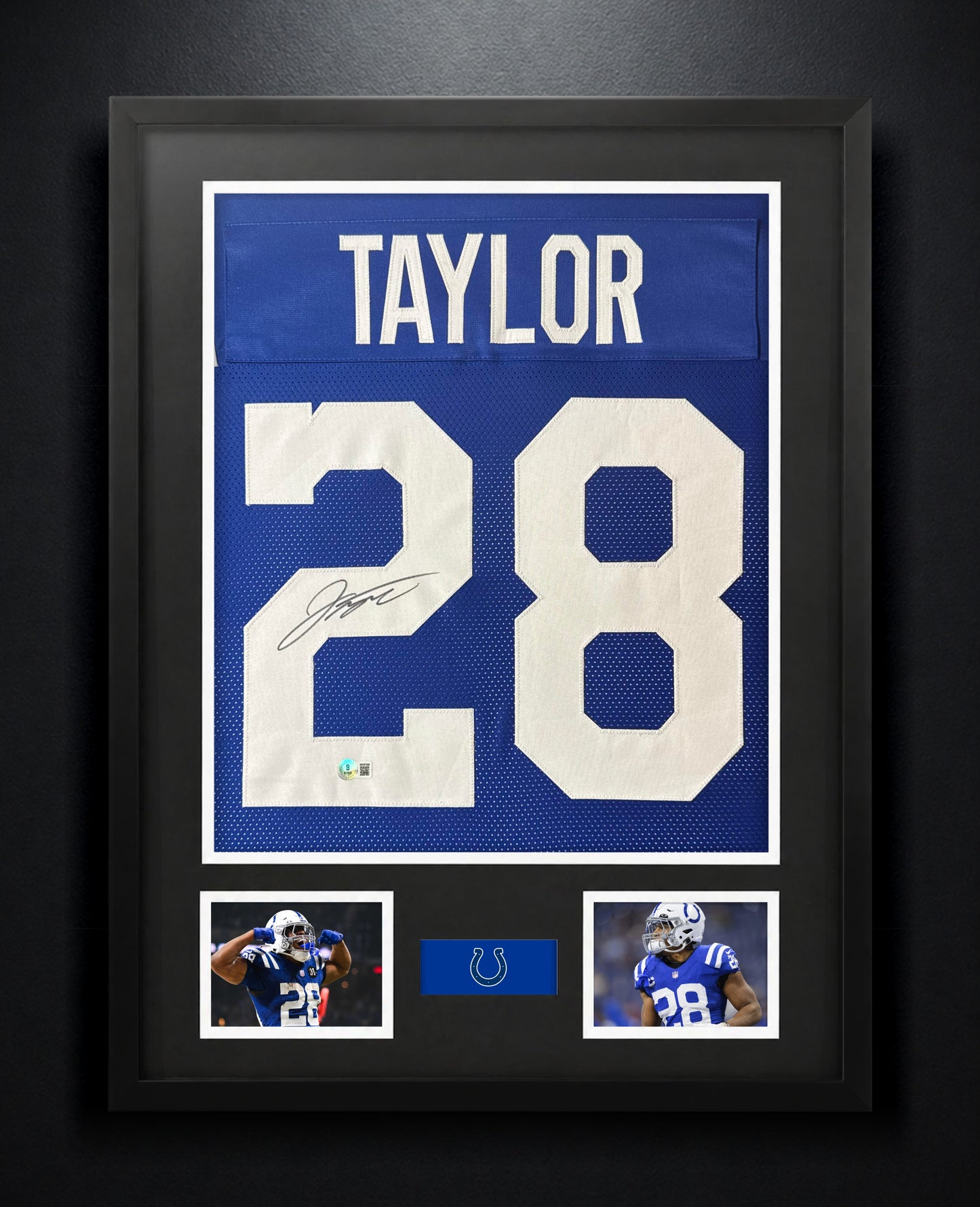 Jonathan Taylor Signed Indianapolis Colts Jersey Framed Beckett COA - Photo of frame