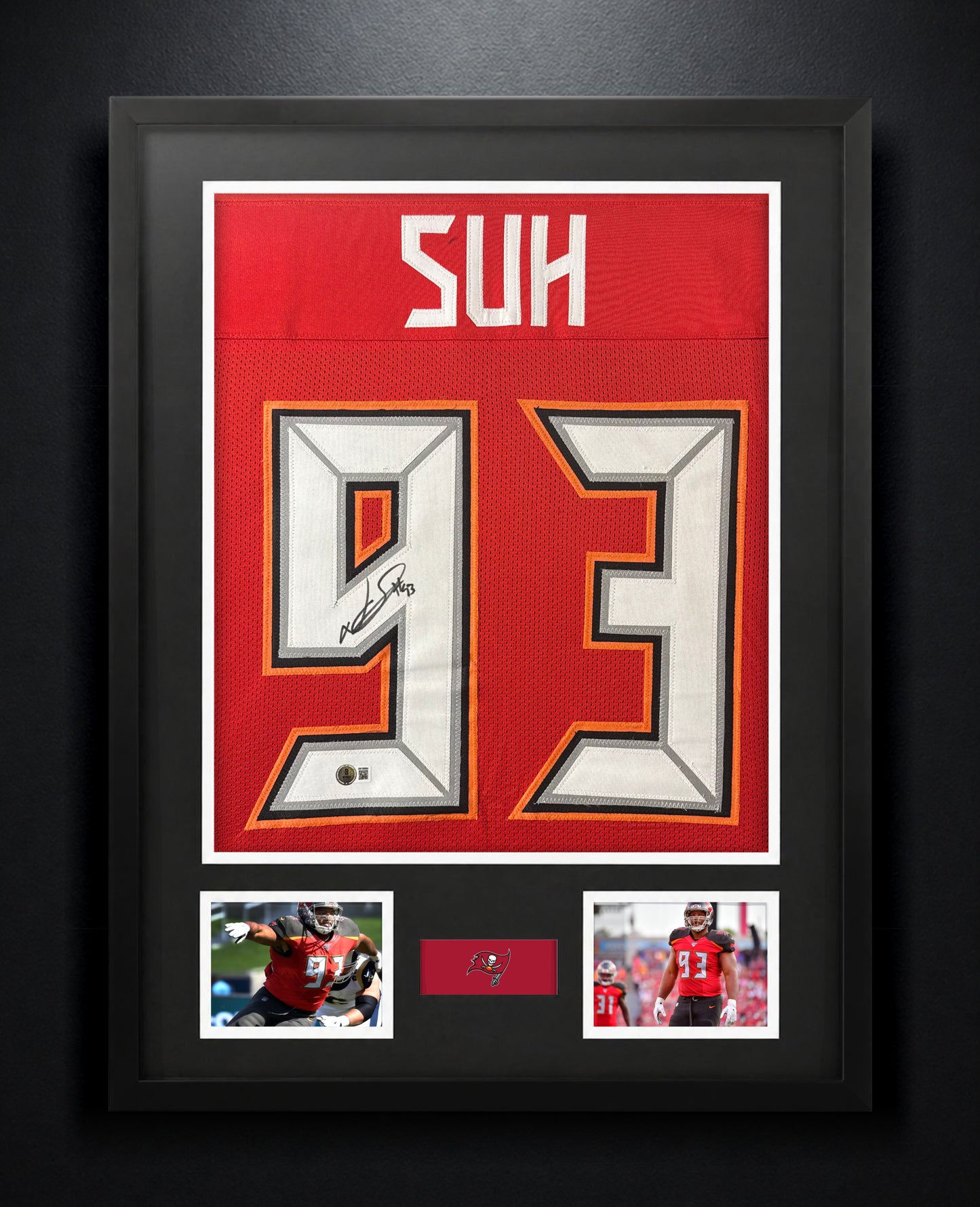 Ndamukong Suh Signed Tampa Bay Buccaneers Jersey Framed Beckett COA - Photo of frame