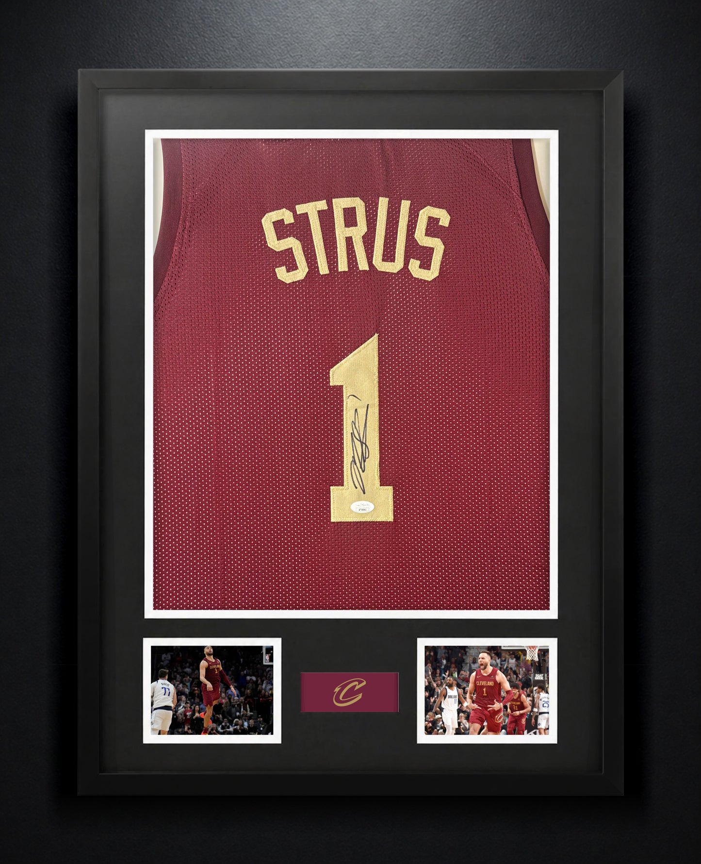 Max Strus Signed Cleveland Cavaliers Jersey Framed JSA COA - Photo of frame