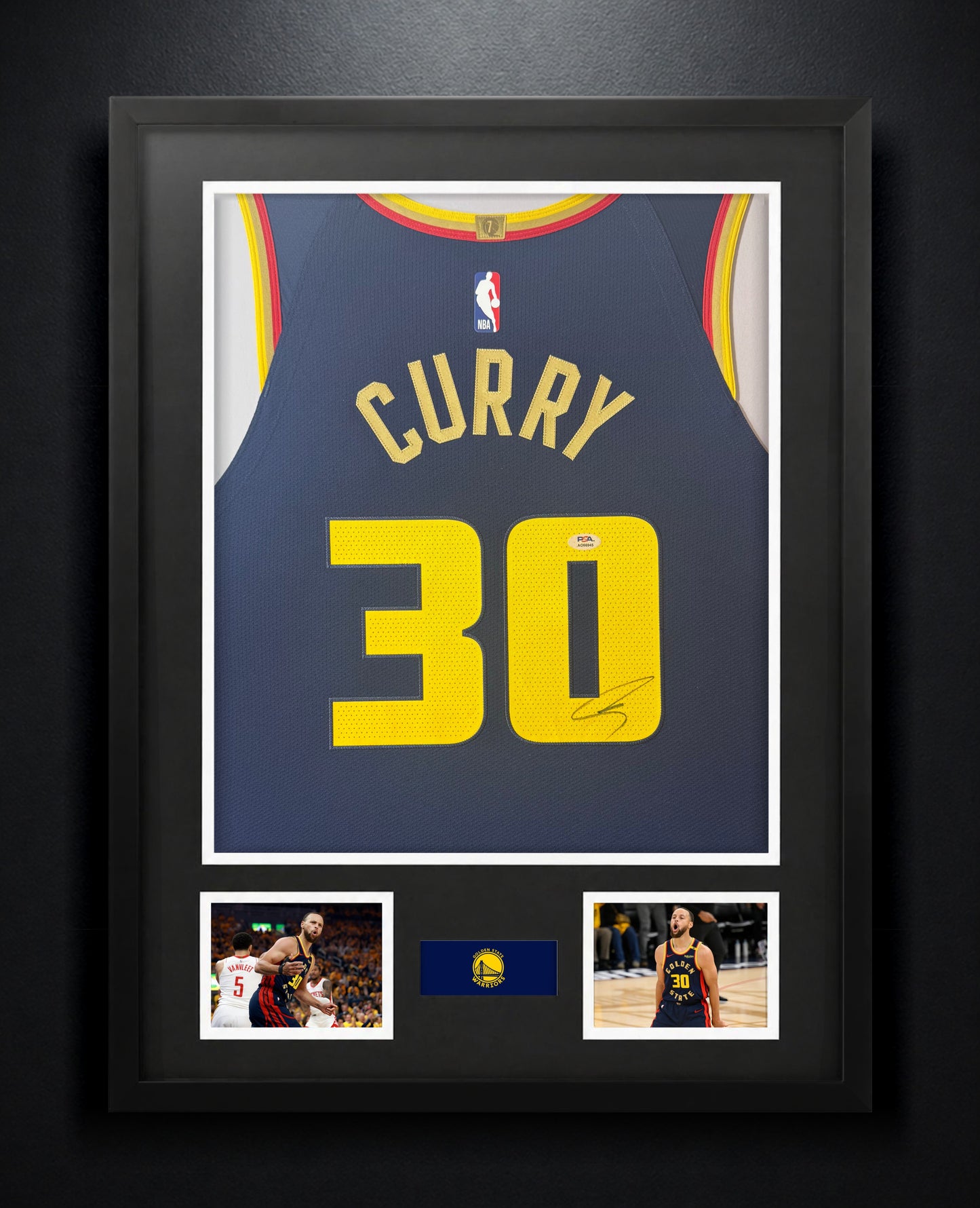 Stephen Curry Signed Golden State Warriors Nike Jersey Framed PSA COA - Photo of frame